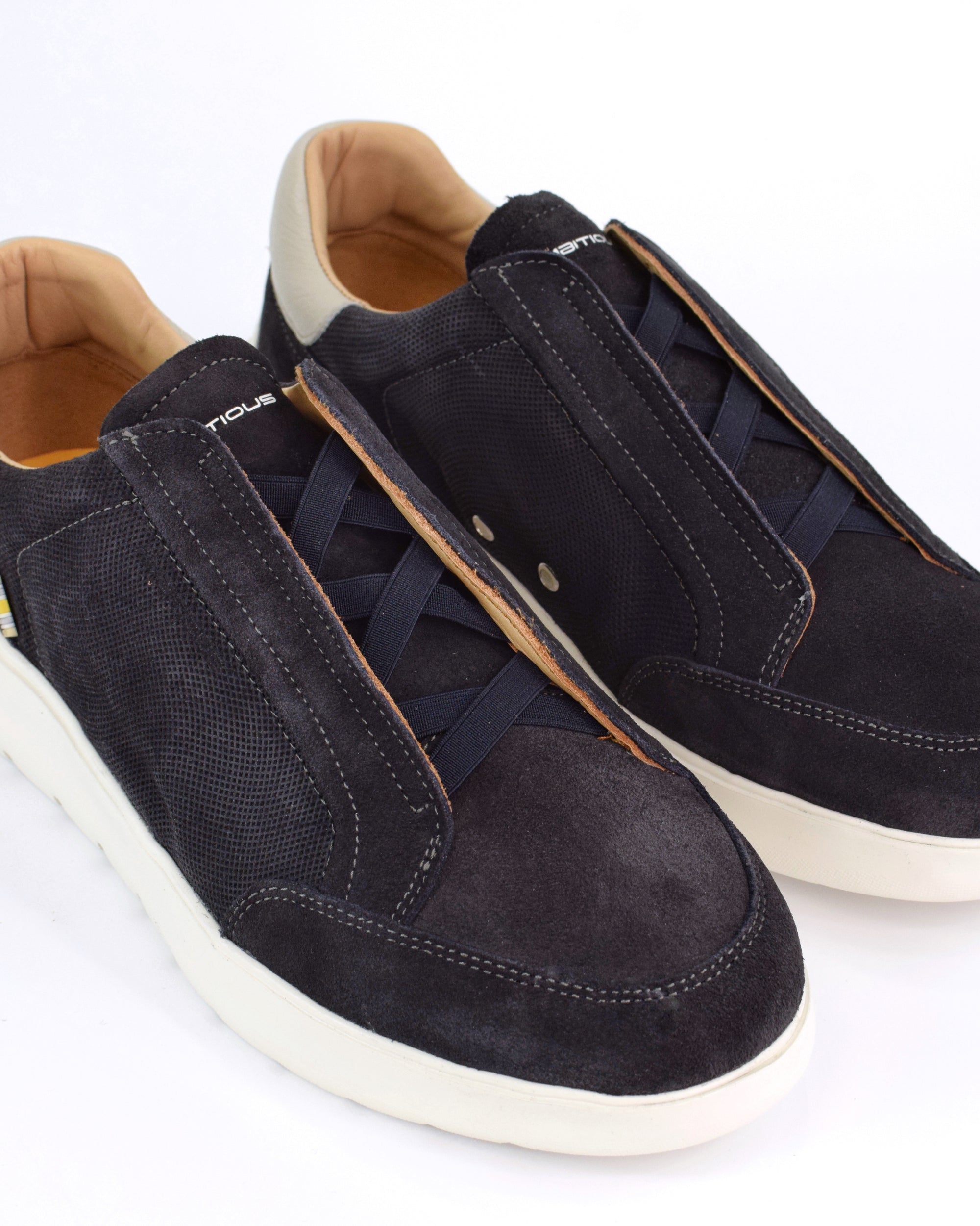 Sneaker Hover