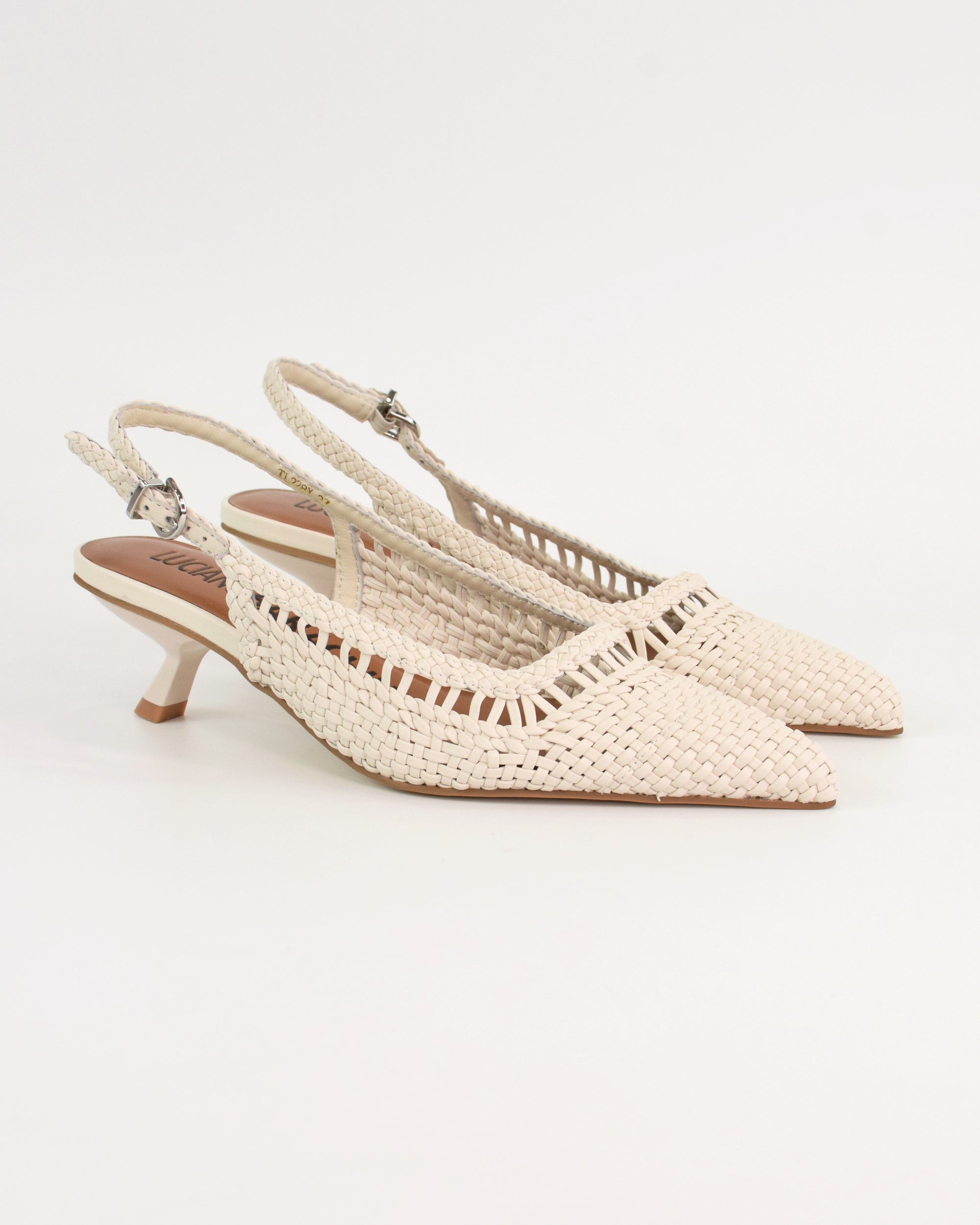 Slingback intrecciata con tacco sottile