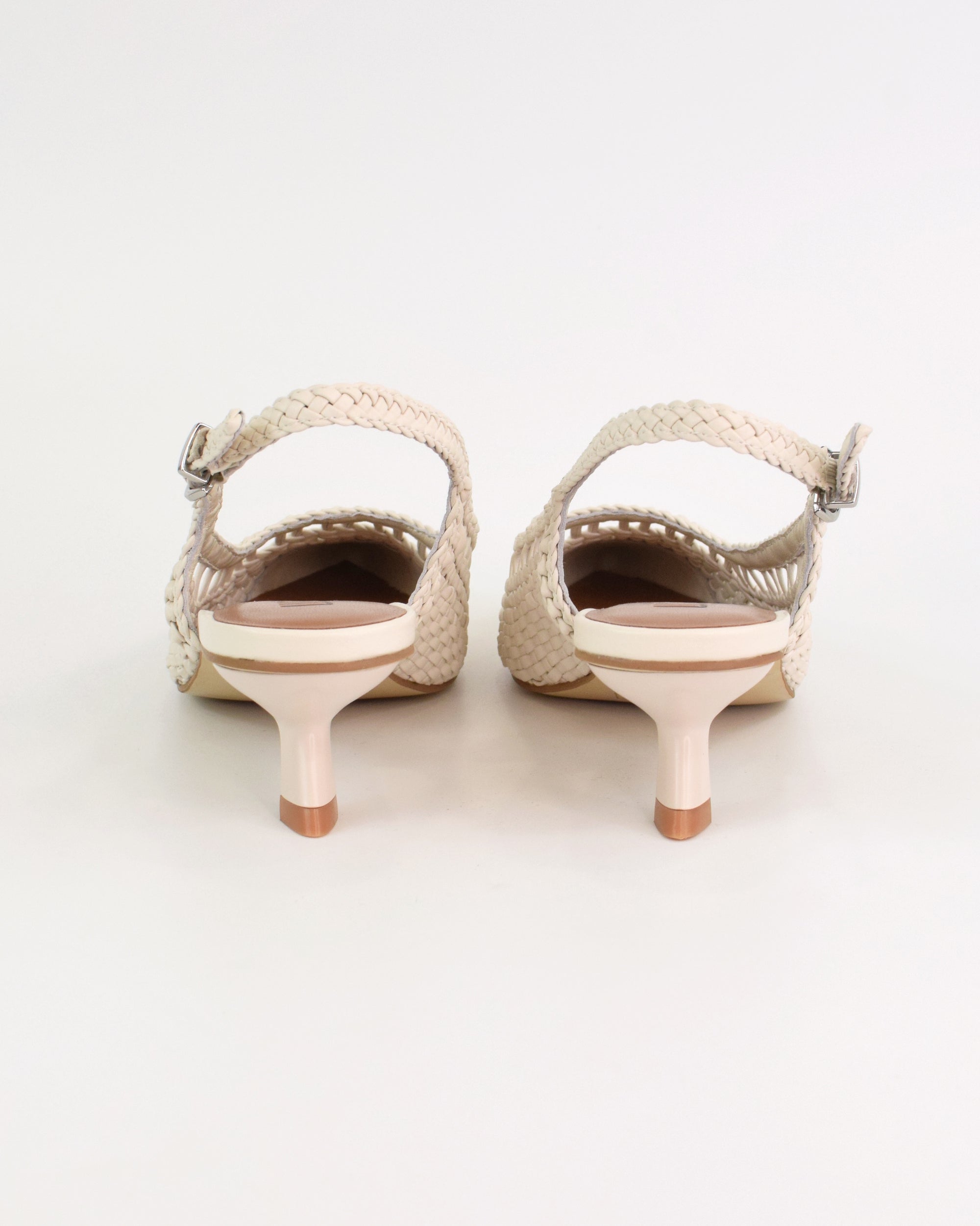 Slingback intrecciata con tacco sottile