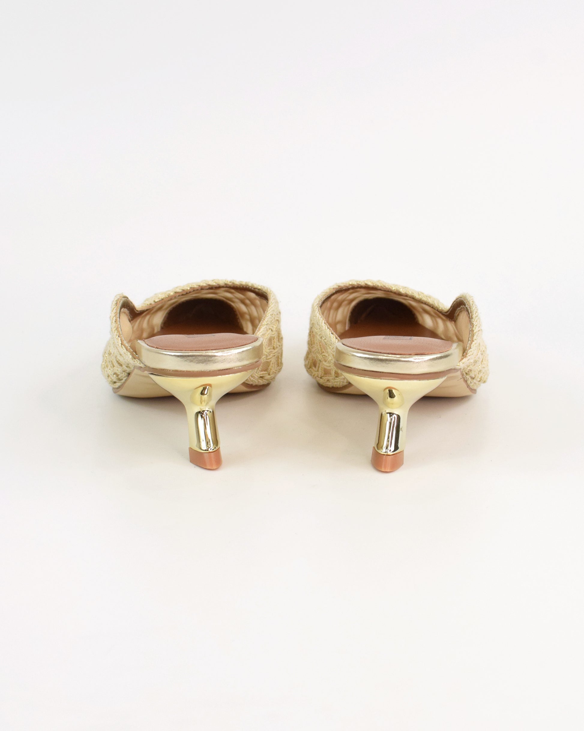Mules traforato con tacco kitten