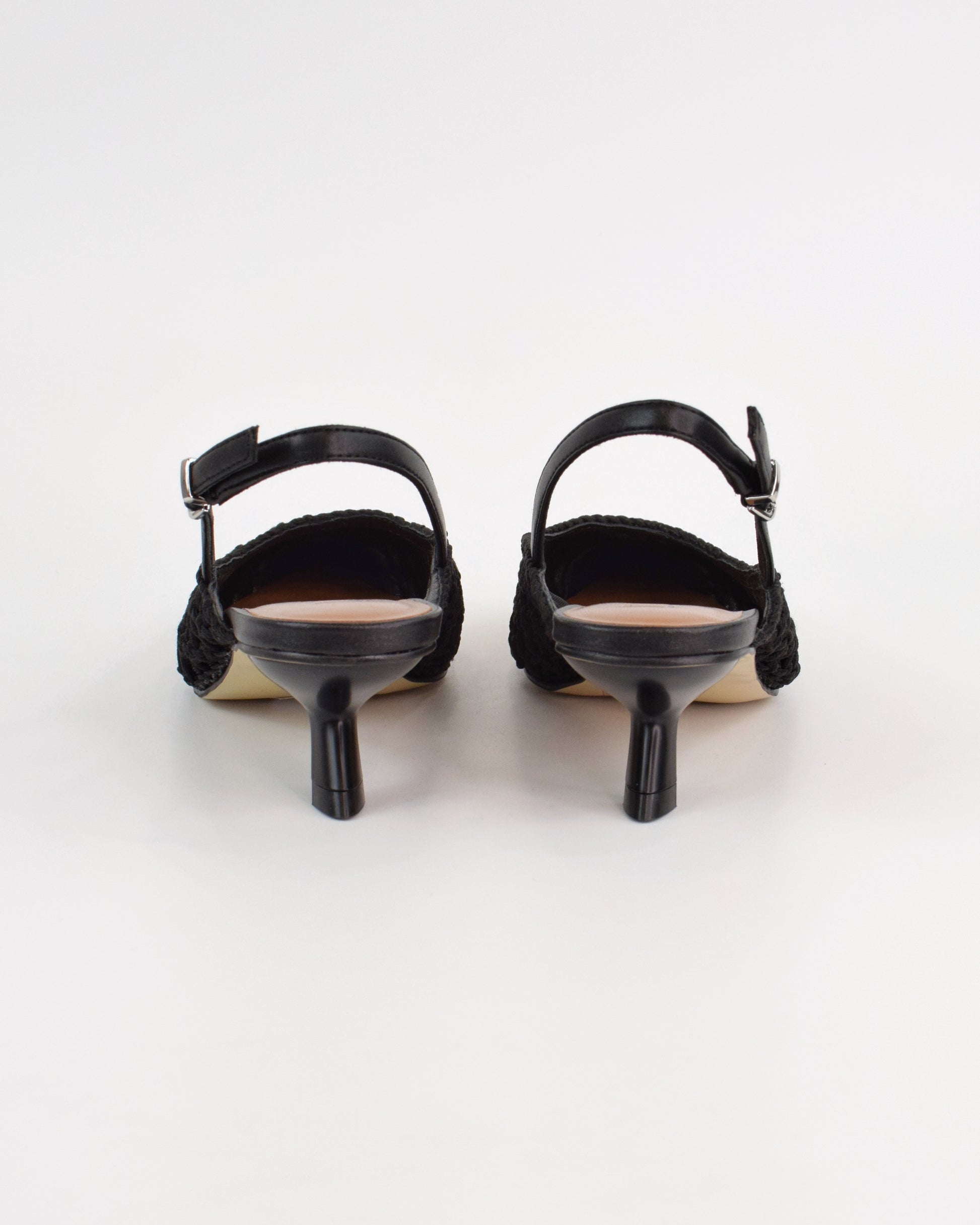 Slingback intrecciata con tacco sottile