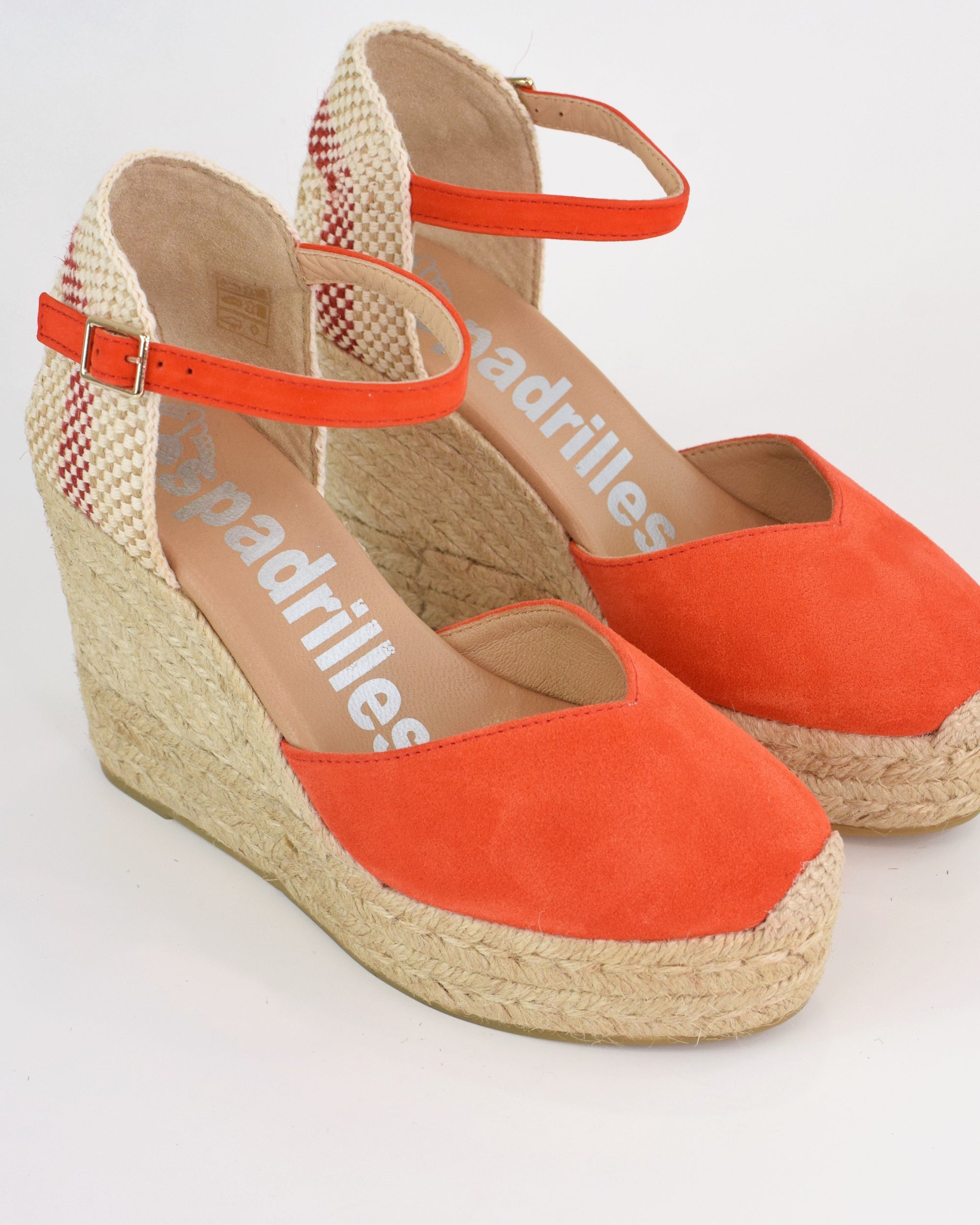 Espadrilles in camoscio con zeppa e tallone intrecciato