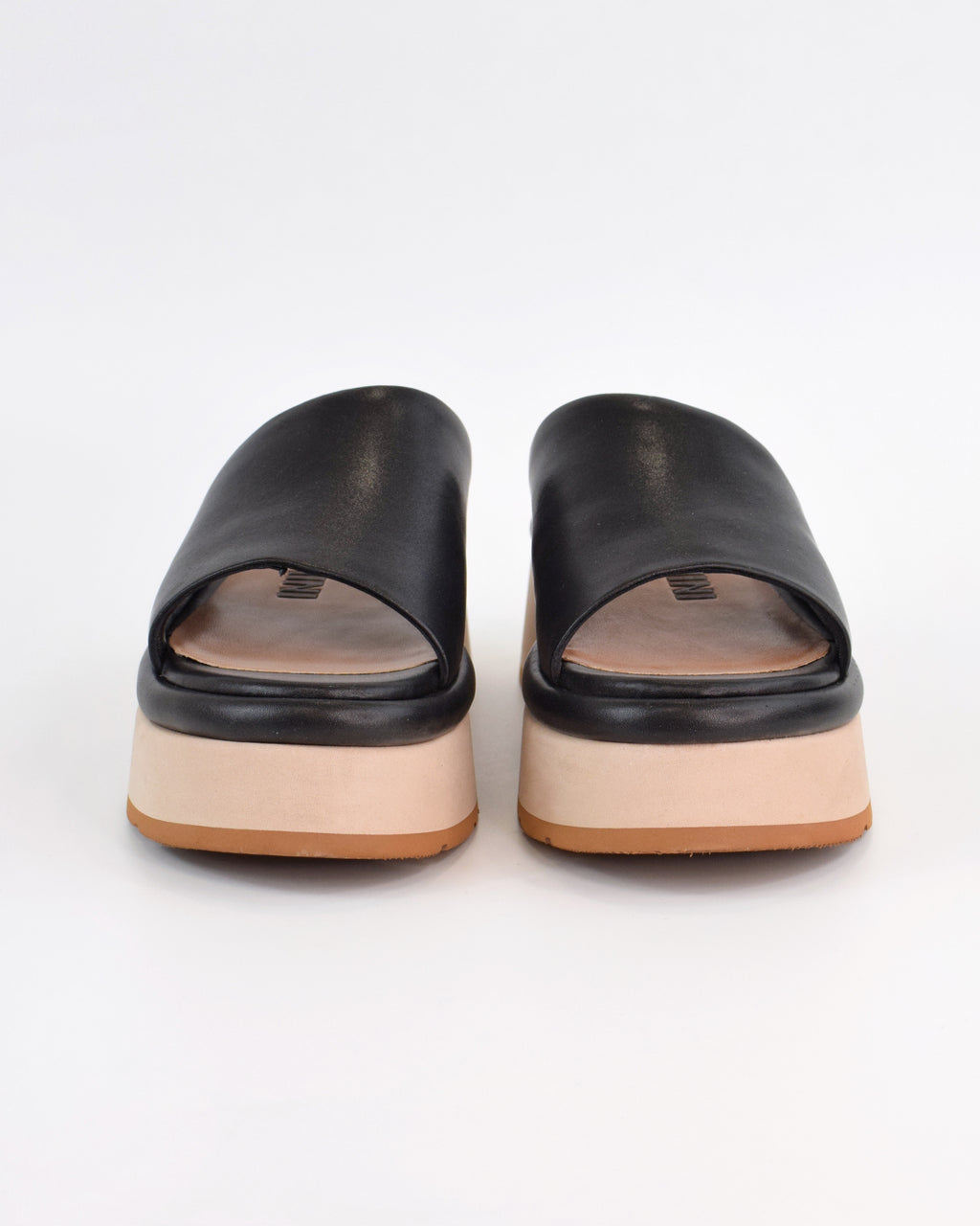 Ciabatta platform in pelle con suola bicolore