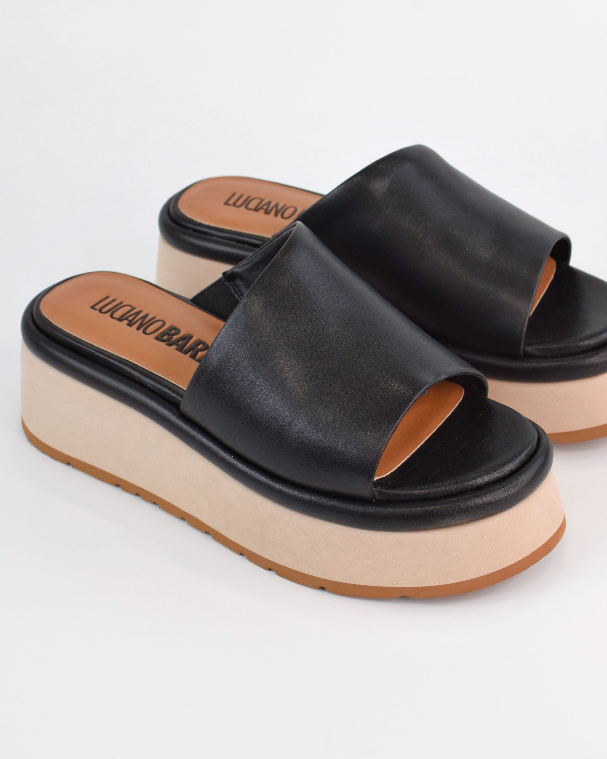 Ciabatta platform in pelle con suola bicolore