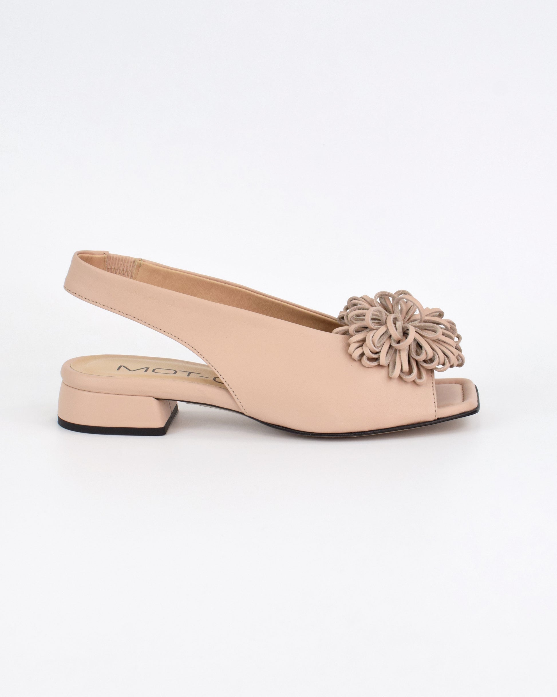Sandalo basso con fiore decorativo