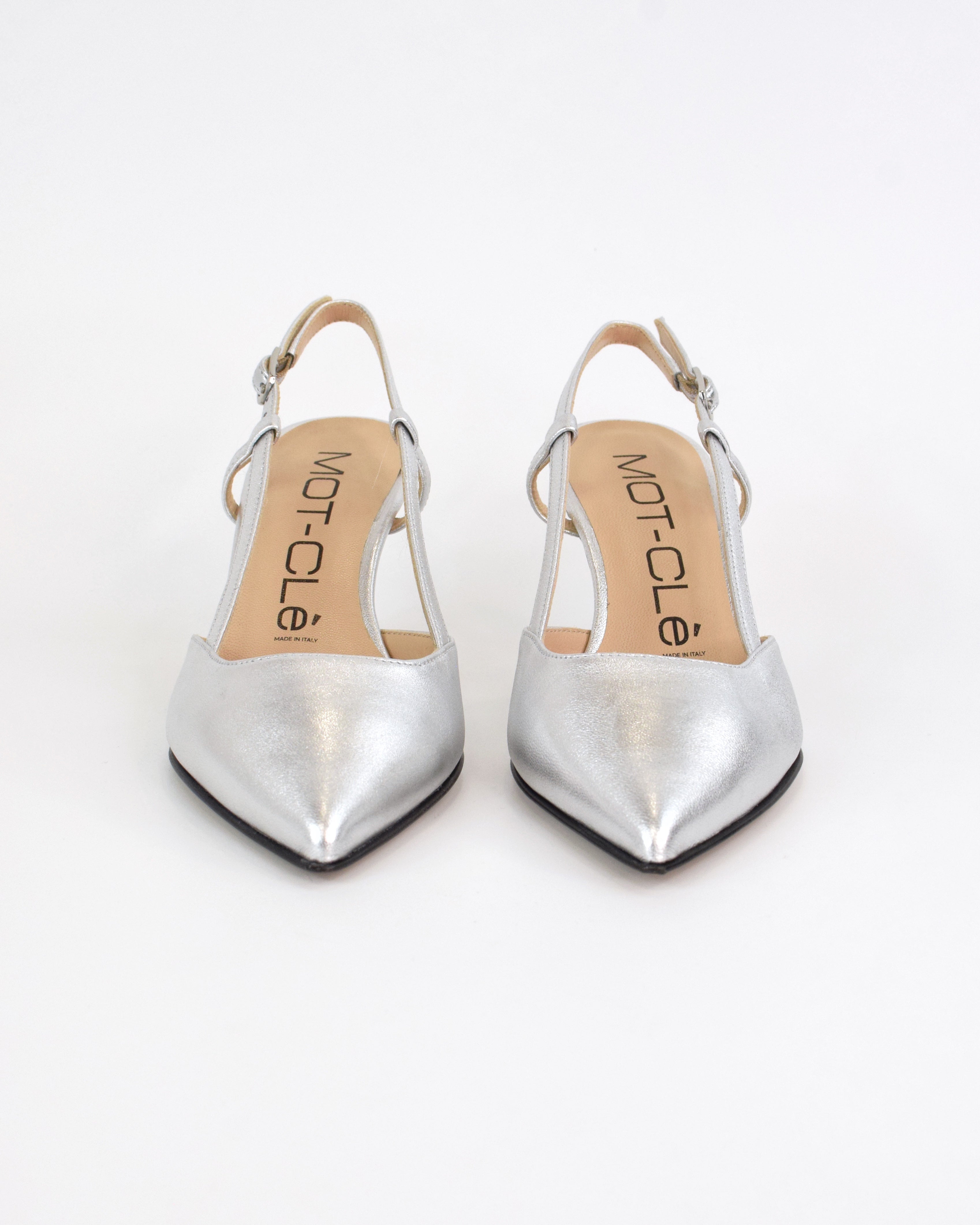 Slingback in pelle laminata