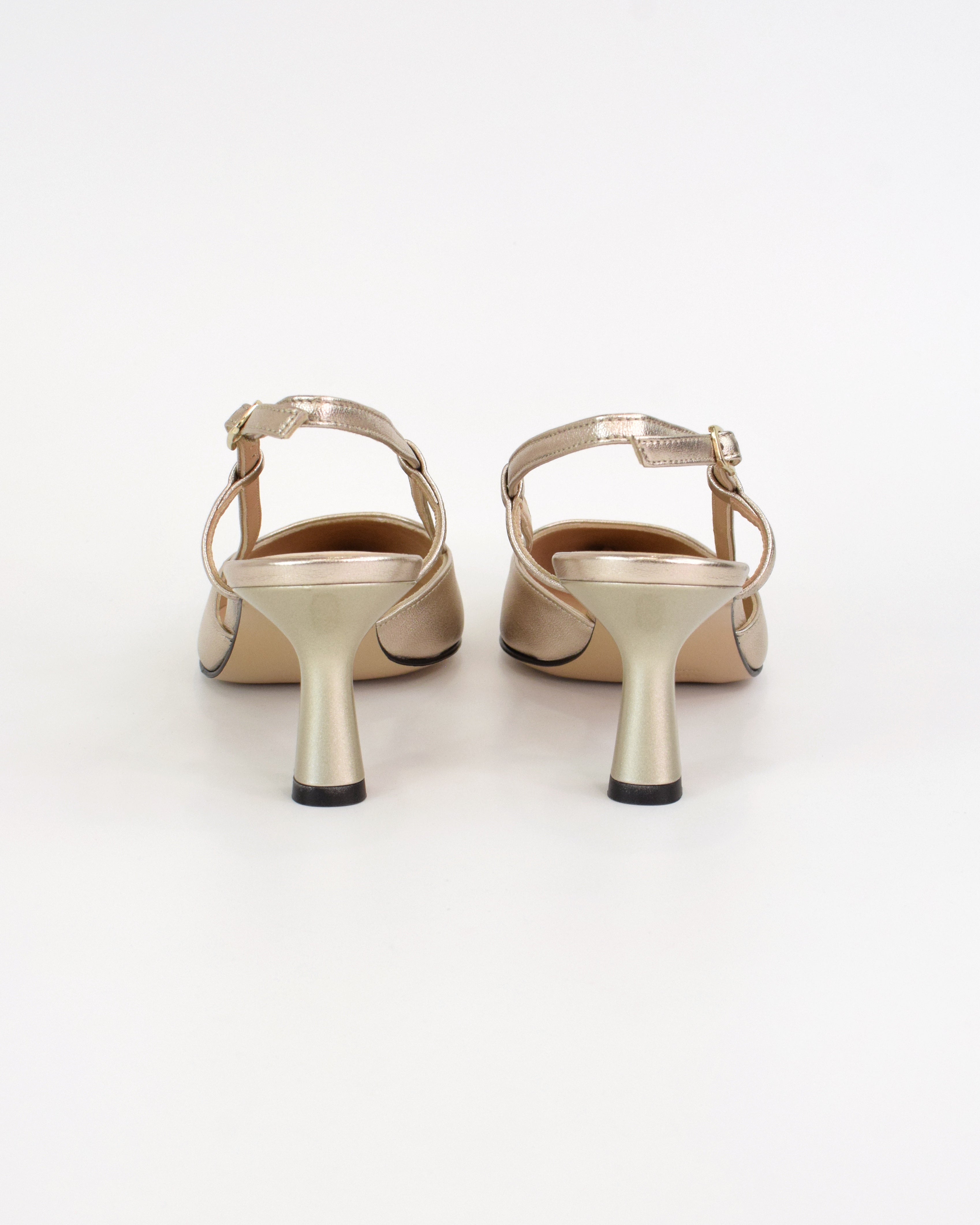 Slingback in pelle laminata