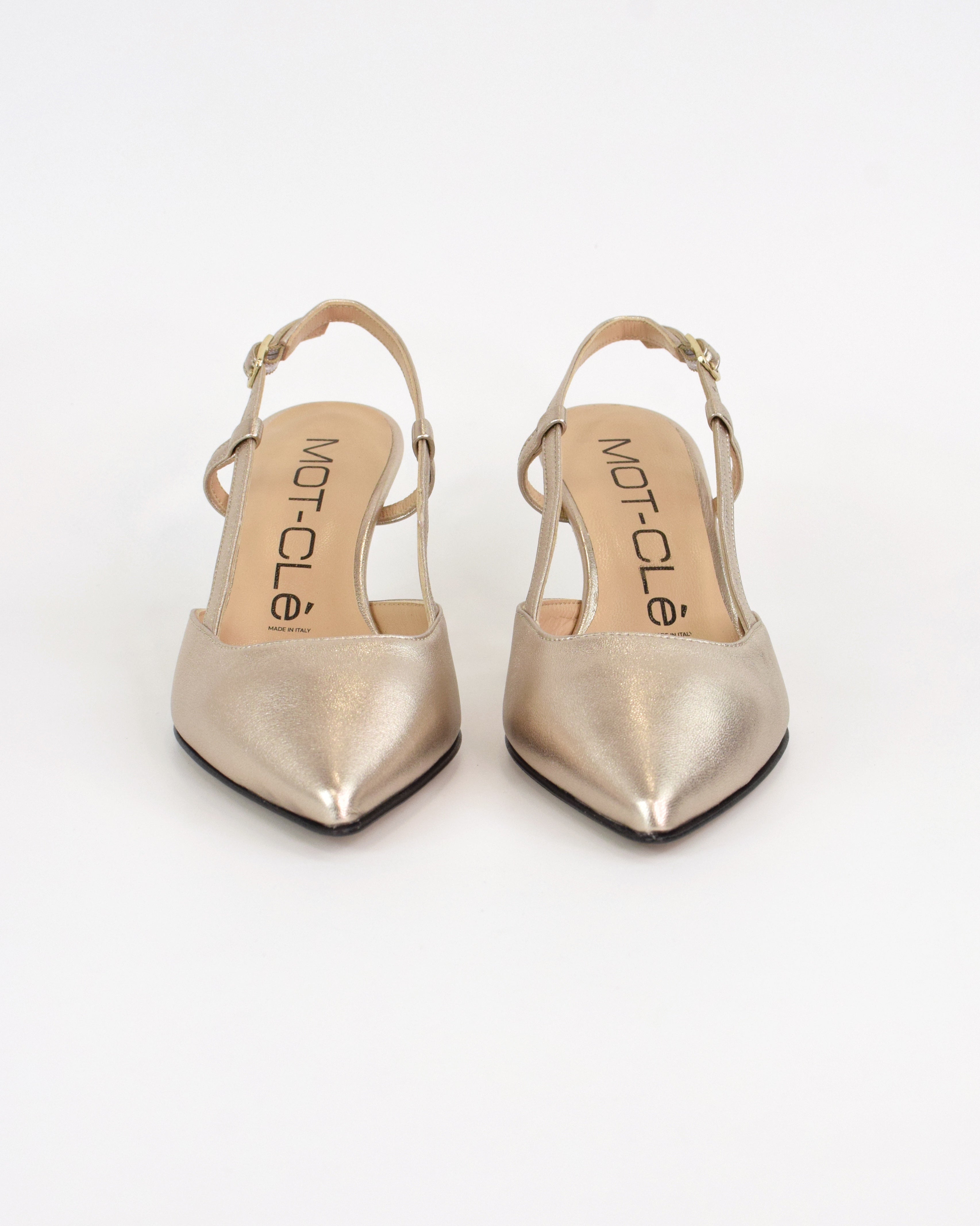Slingback in pelle laminata
