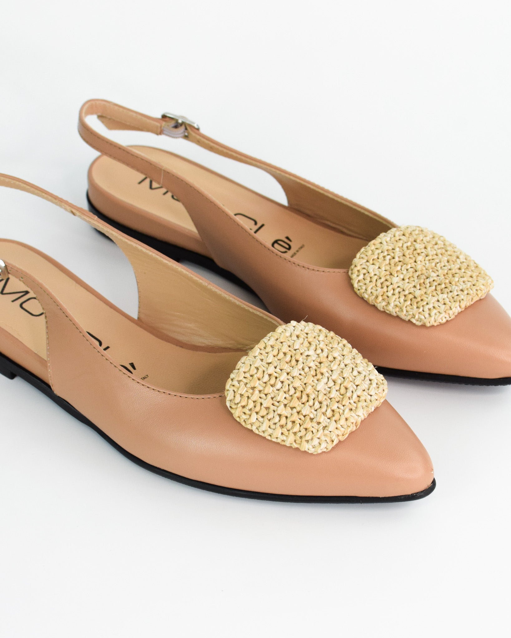 Ballerina slingback con applicazione in rafia