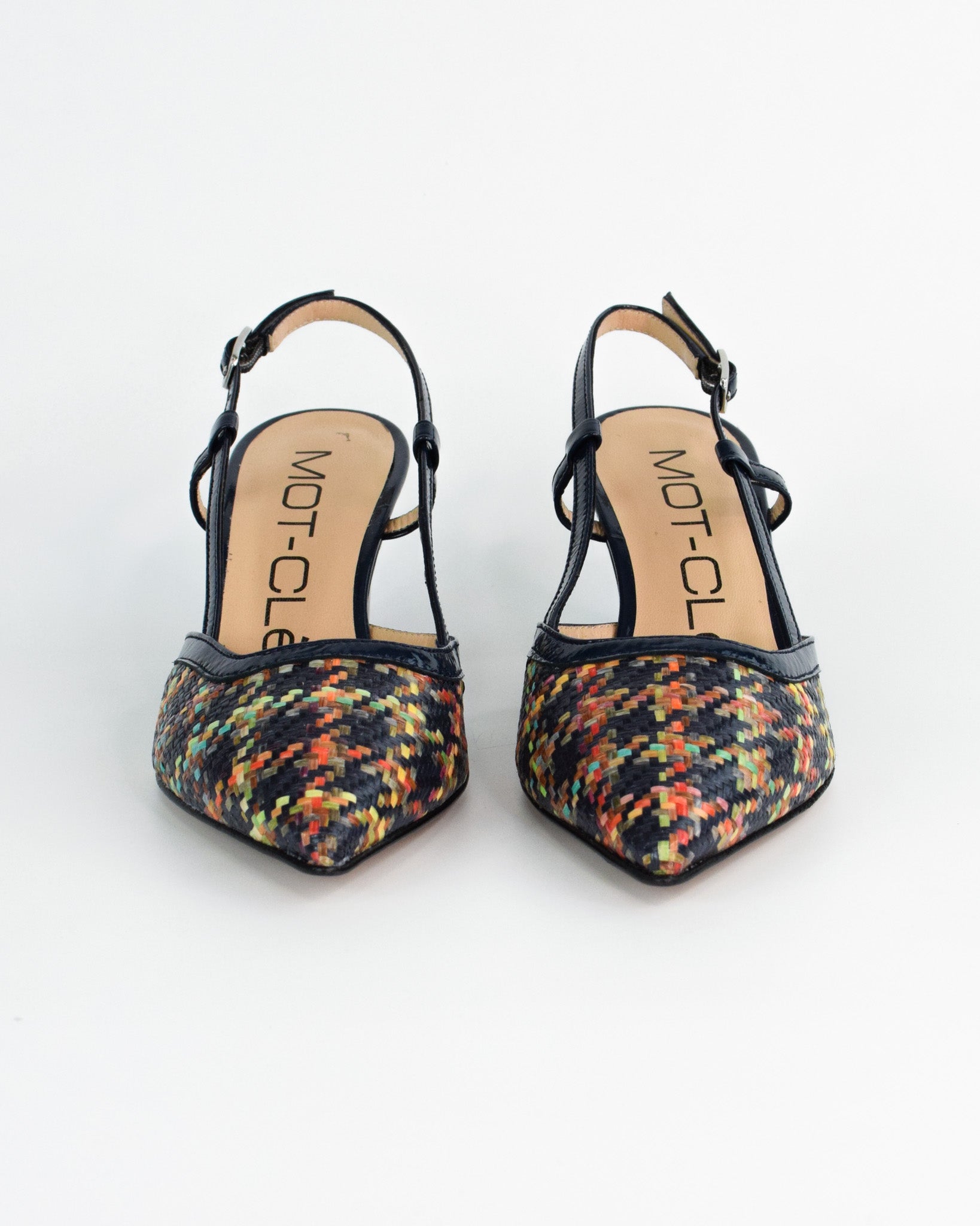 Slingback con zeppa e intreccio in rafia