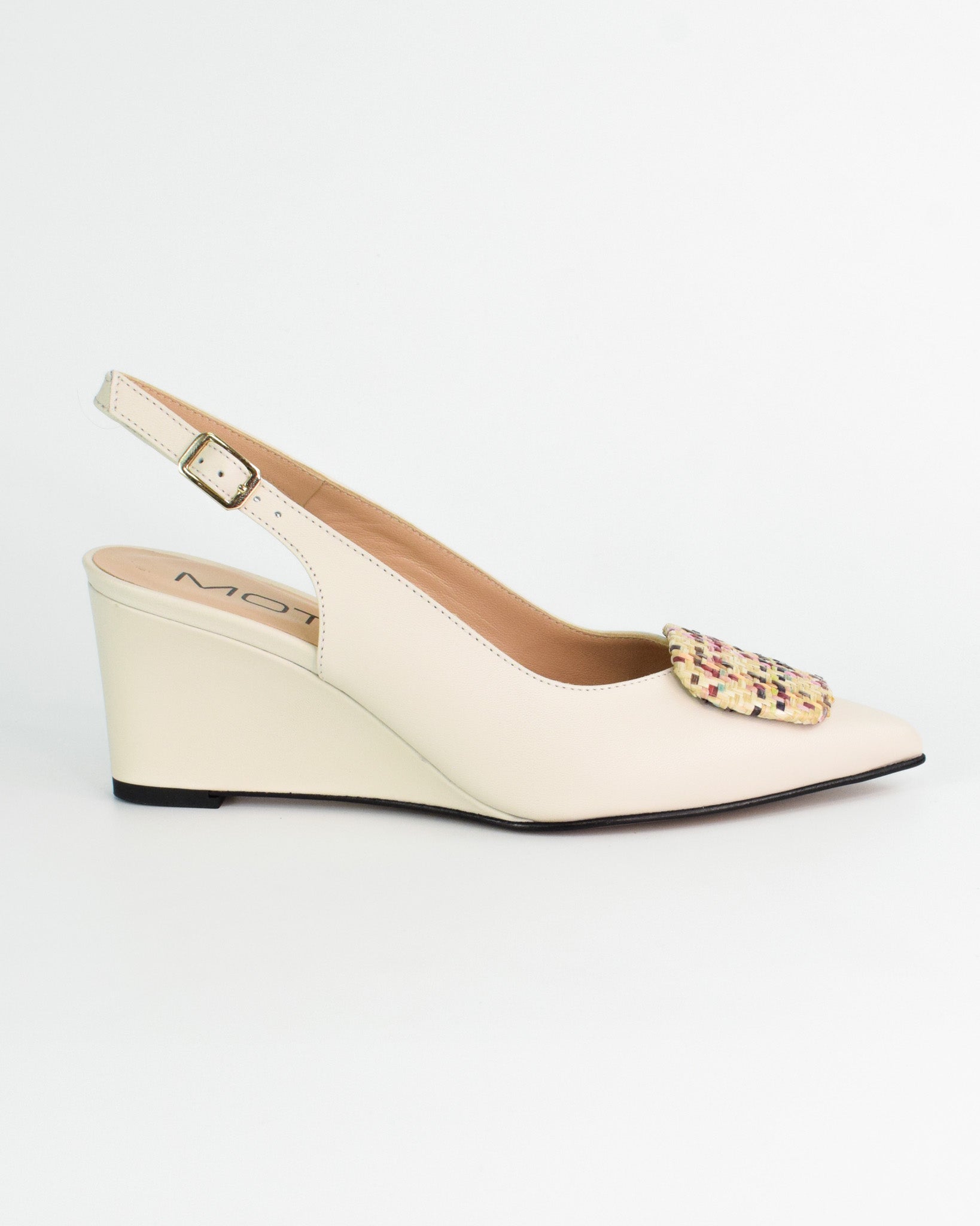Slingback con zeppa e dettaglio in rafia