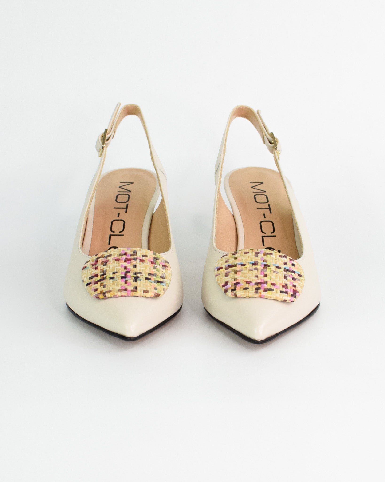 Slingback con zeppa e dettaglio in rafia