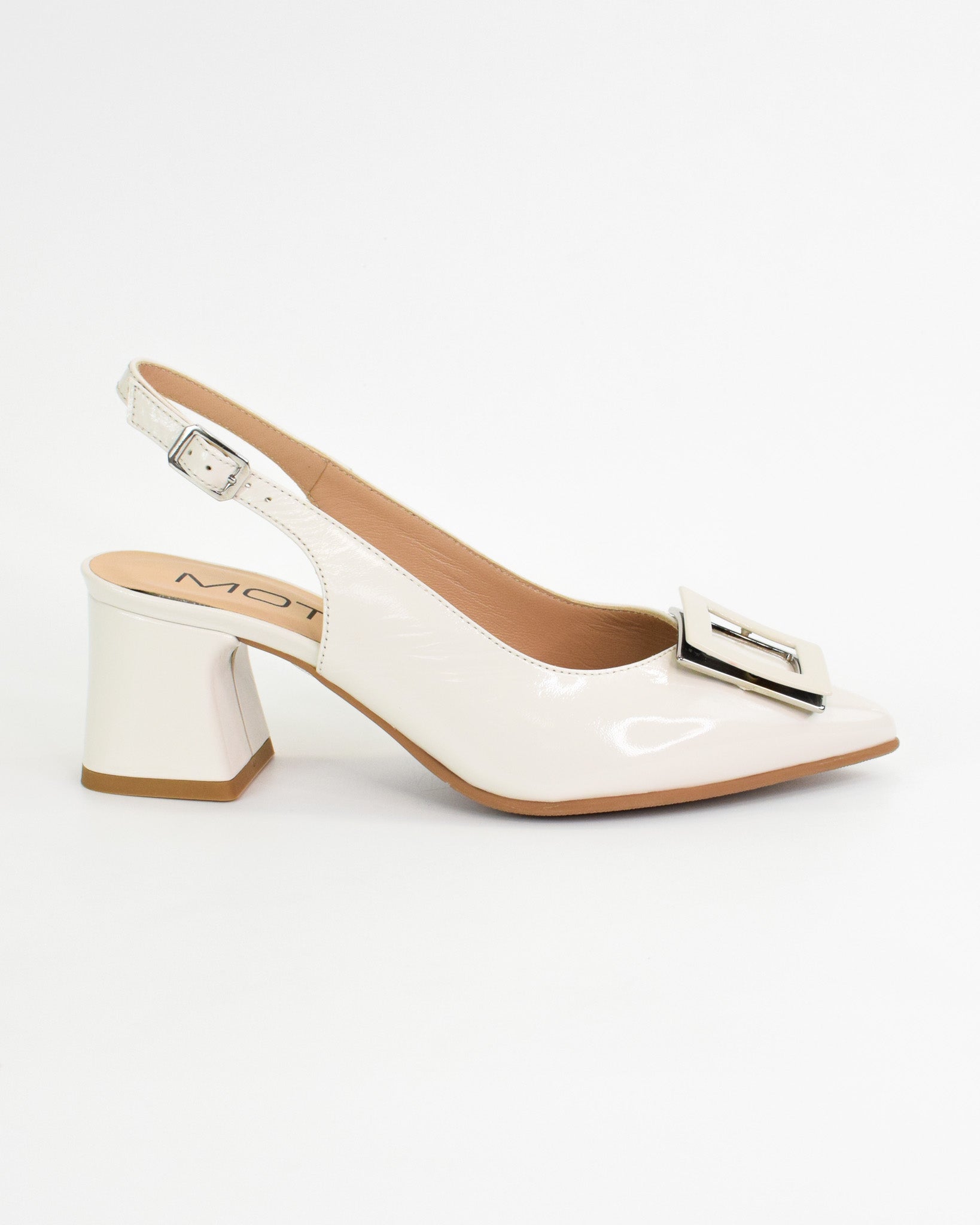 Slingback in vernice con applicazione