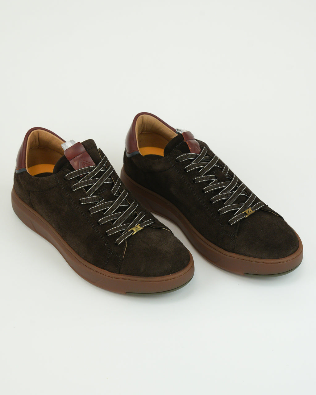 Sneaker Aktif
