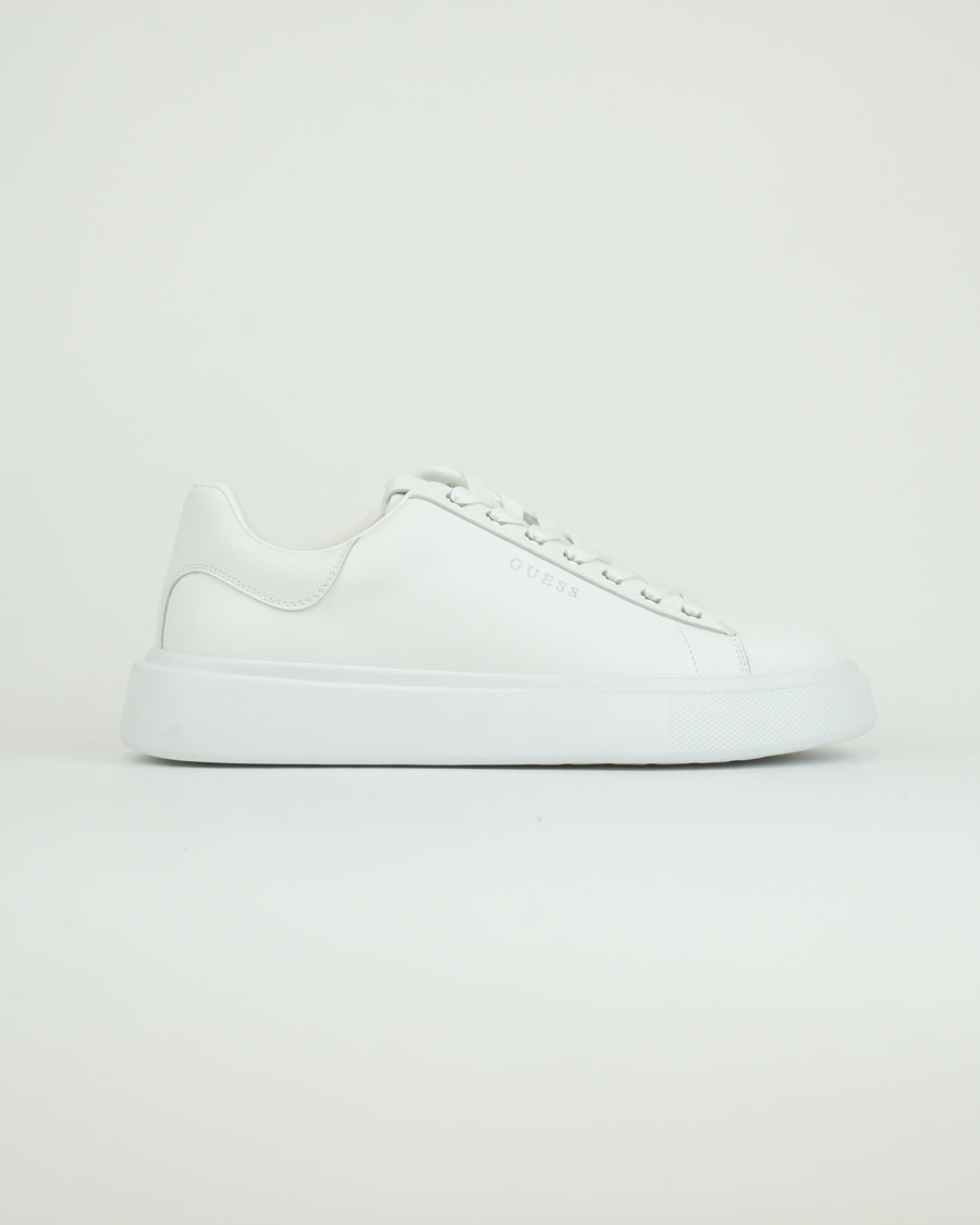 Sneaker Pravi