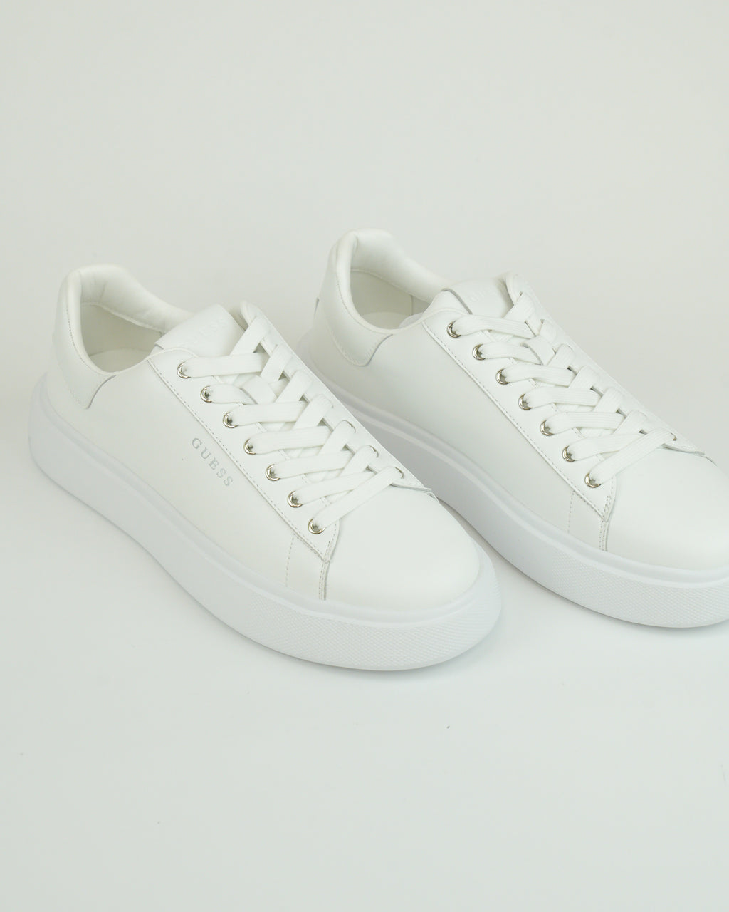 Sneaker Pravi