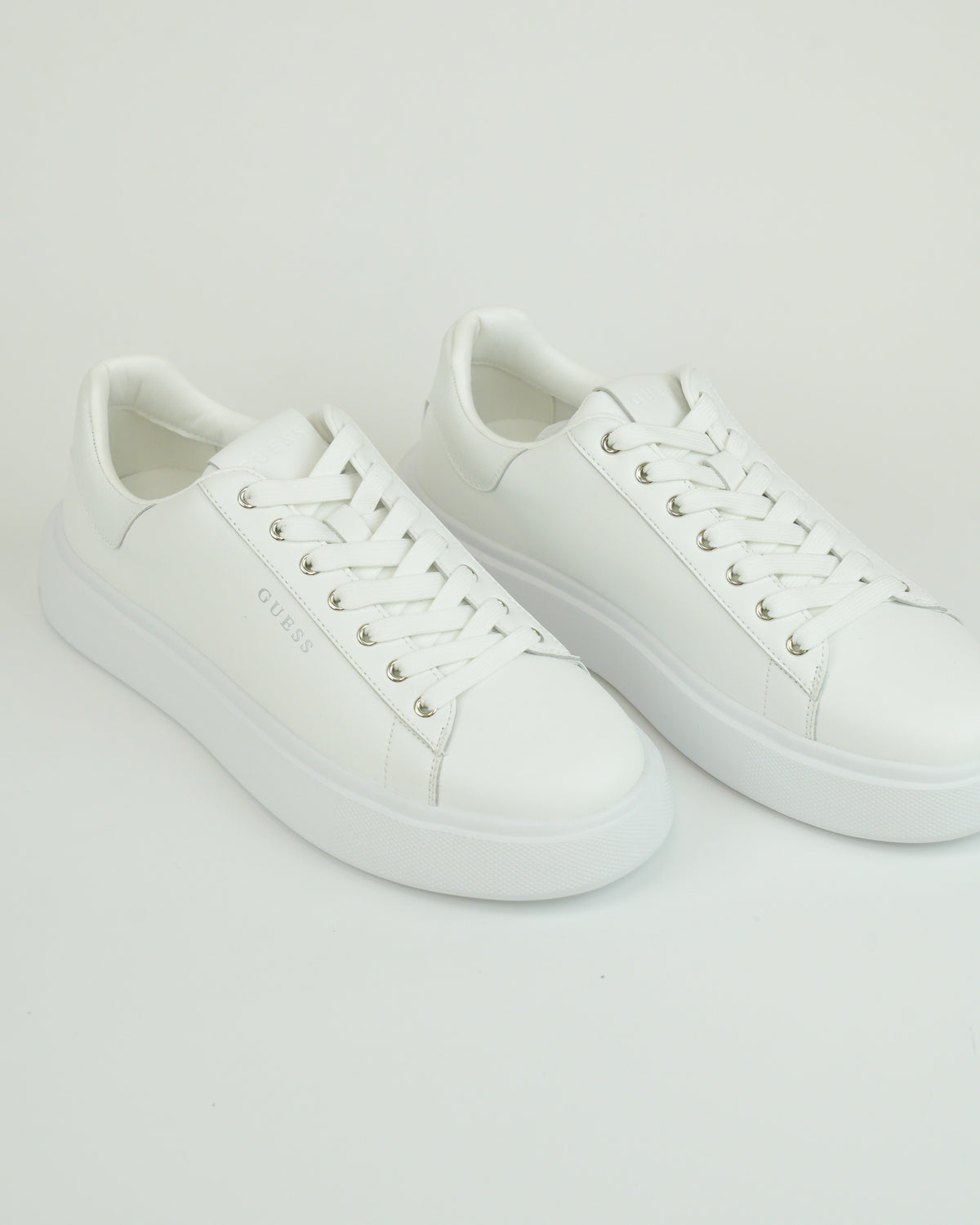 Sneaker Pravi