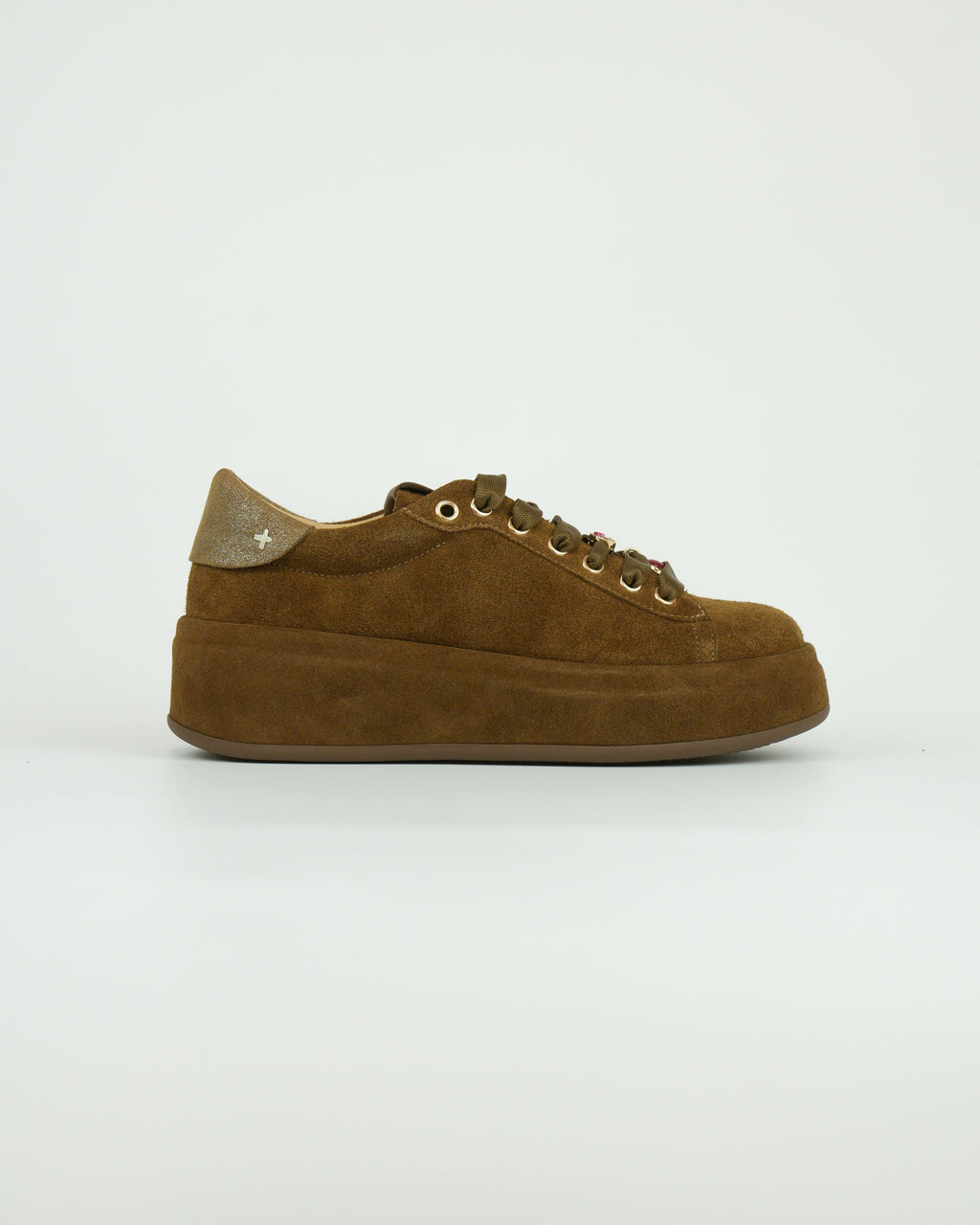 Sneaker con applicazione gioiello