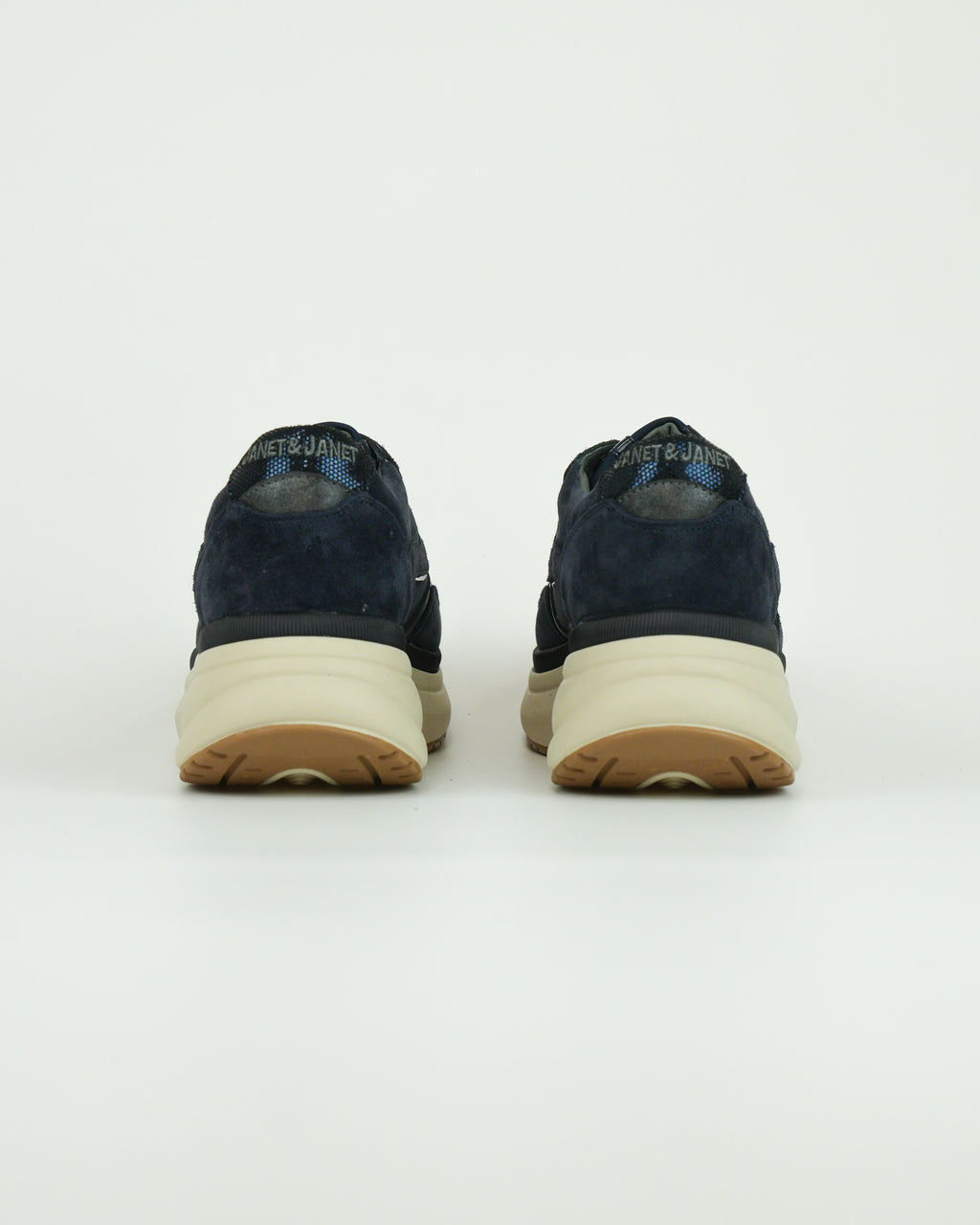 Sneaker in camoscio