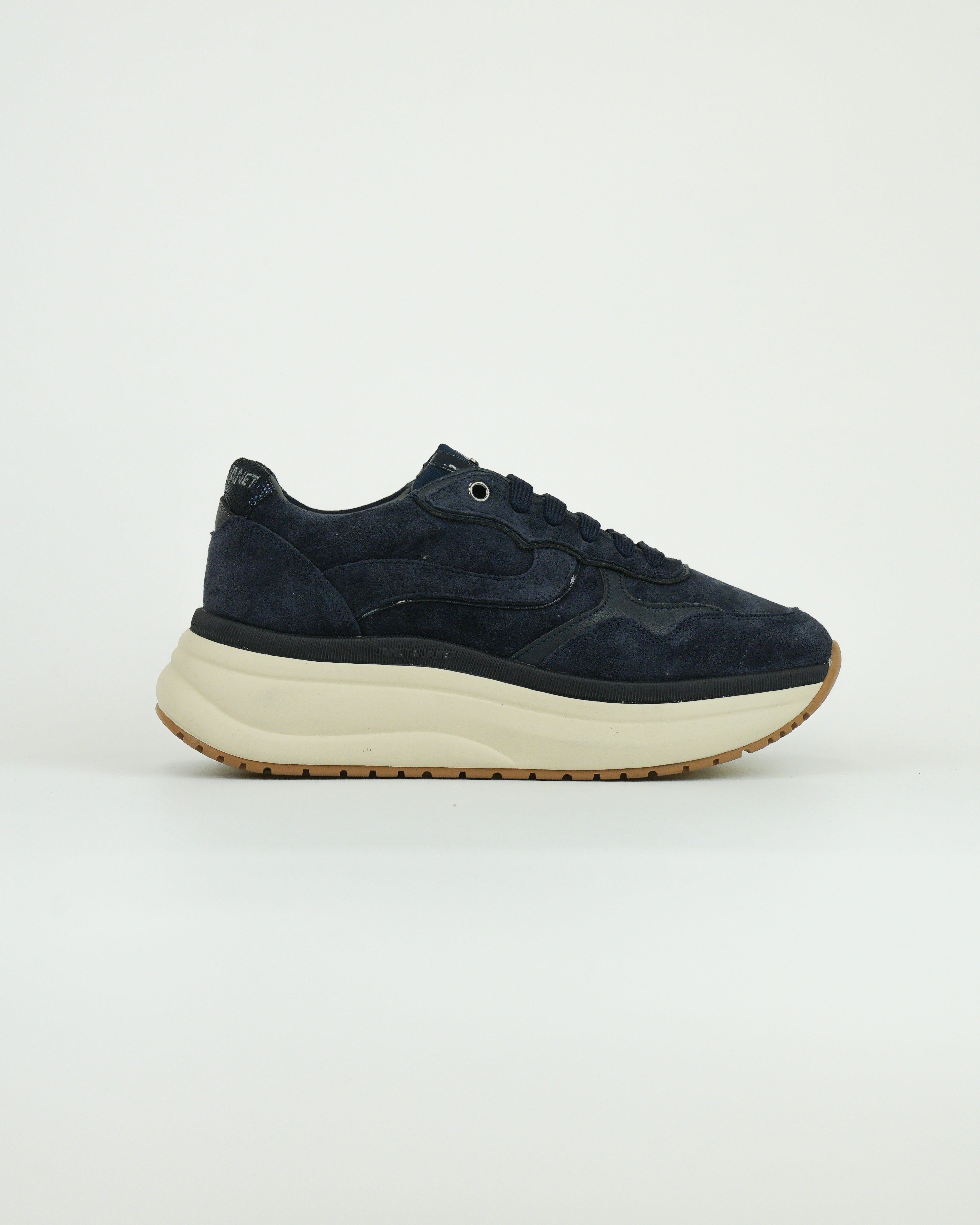 Sneaker in camoscio