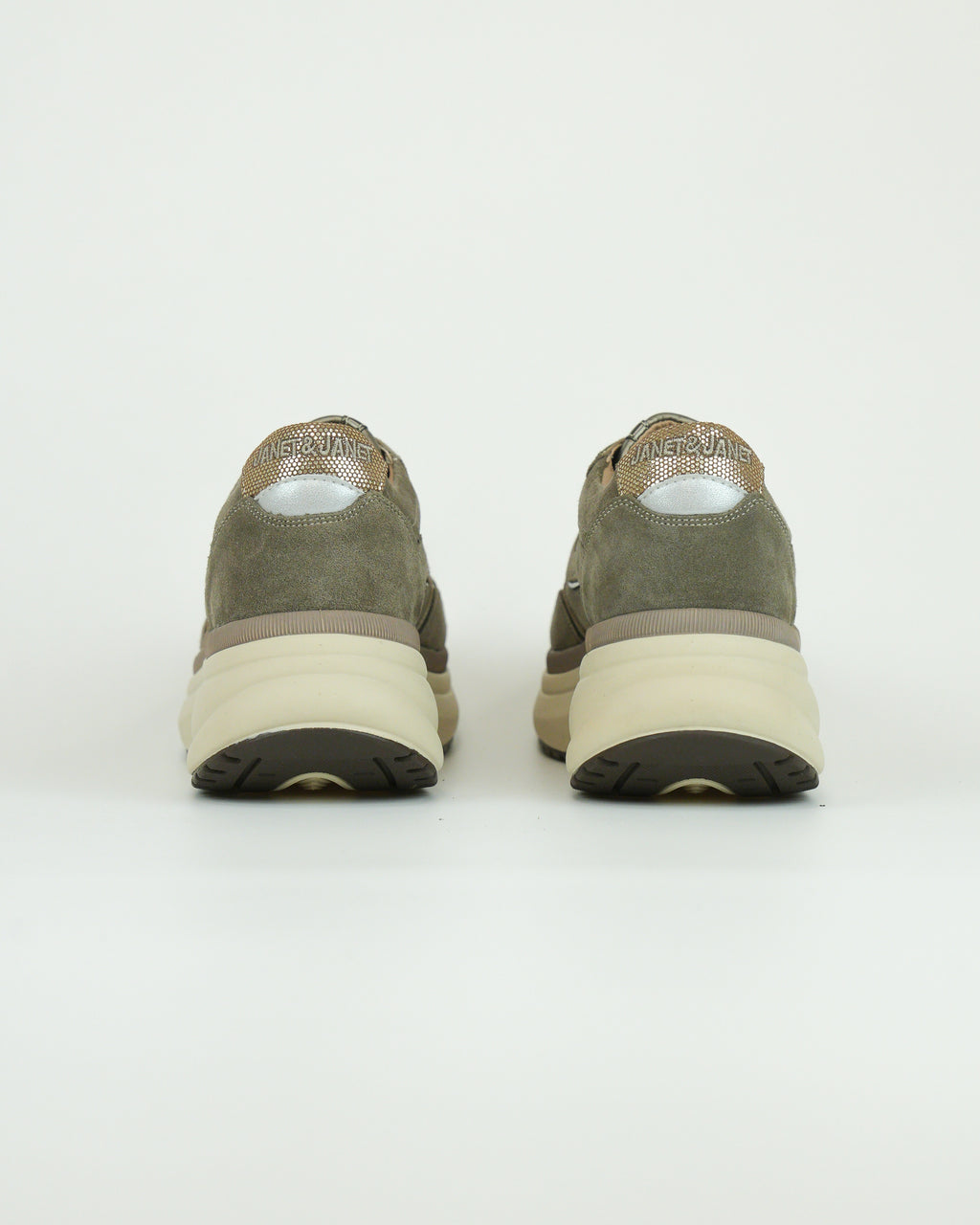Sneaker in camoscio