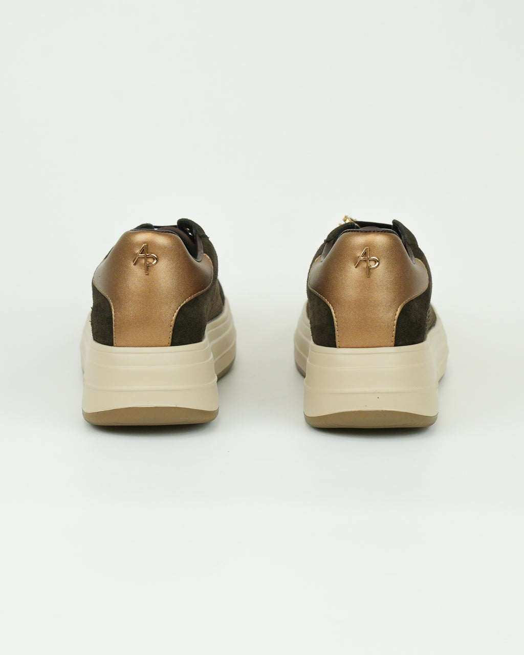 Sneaker Lifty15 platform con dettaglio gioiello