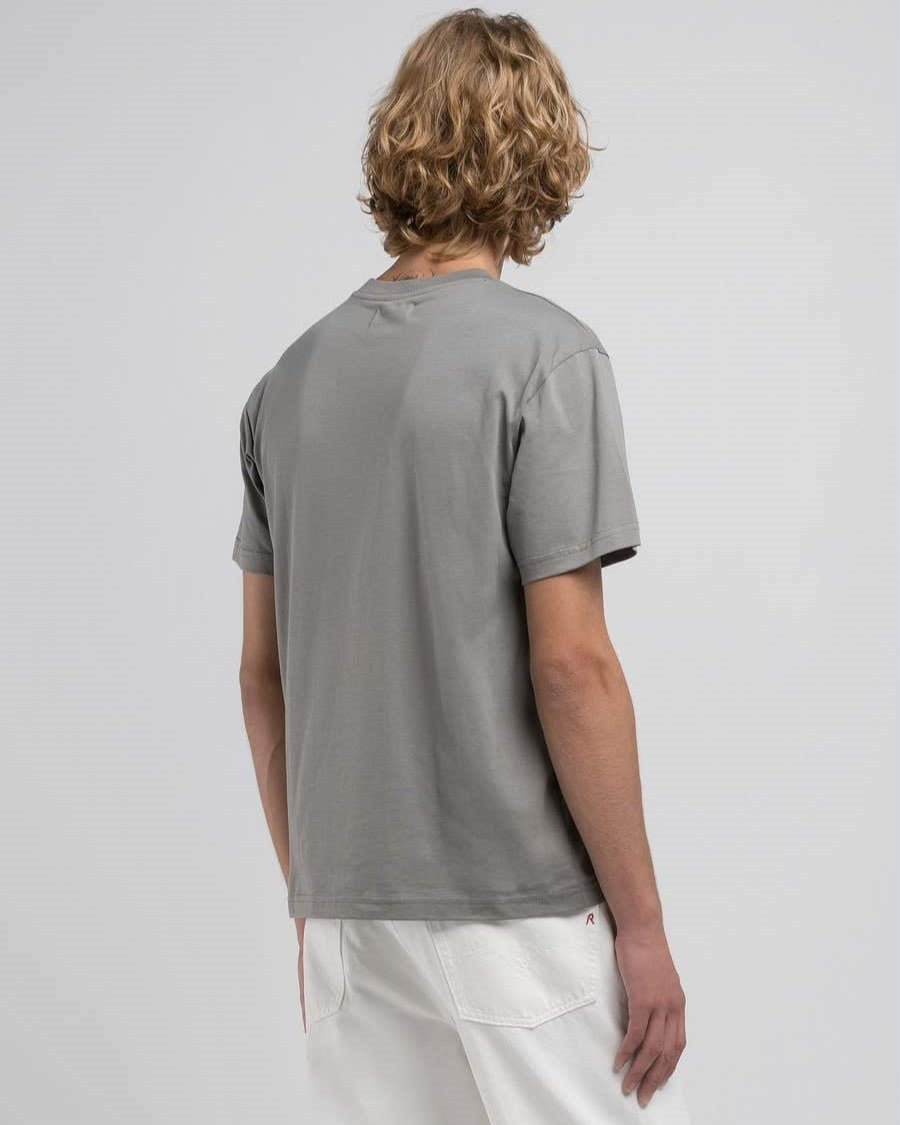 T-Shirt con lettering sfocato