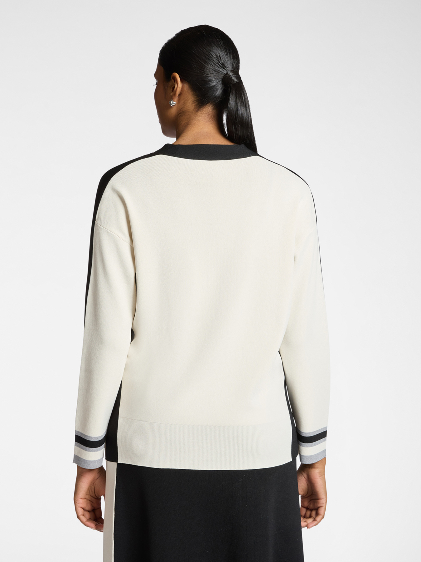 Maglia color block scollo a V