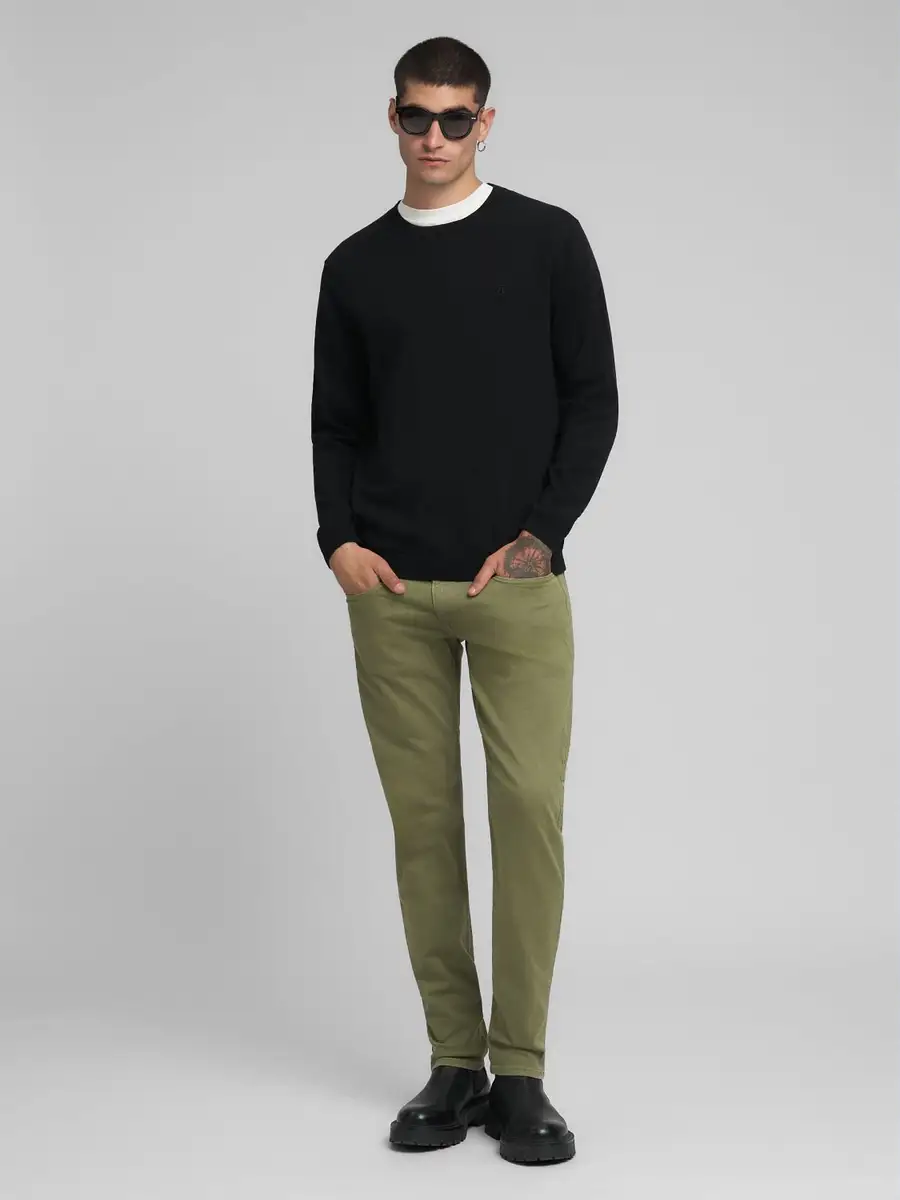 Pullover in cotone con ricamo R