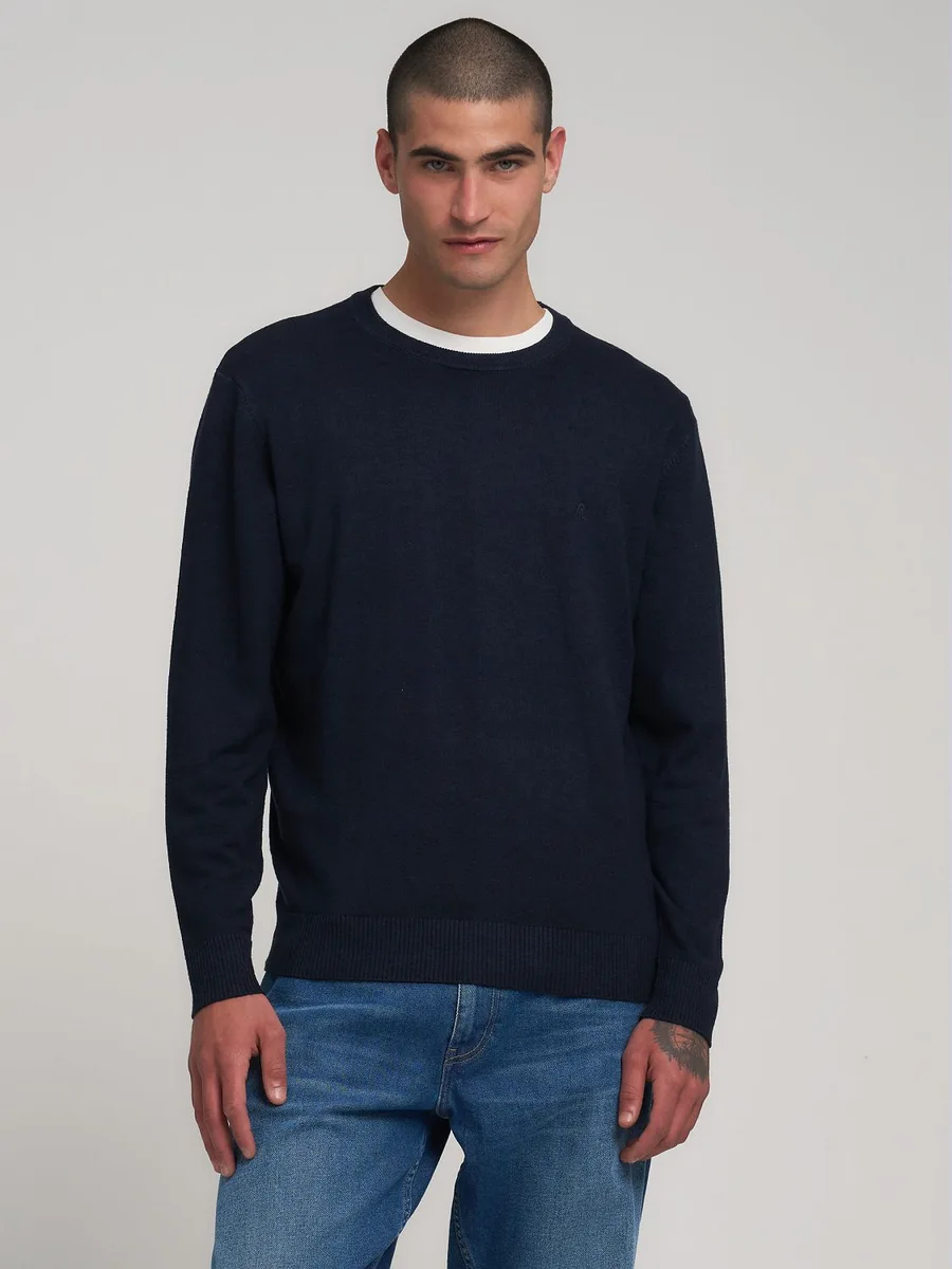 Pullover in misto lana con ricamo R