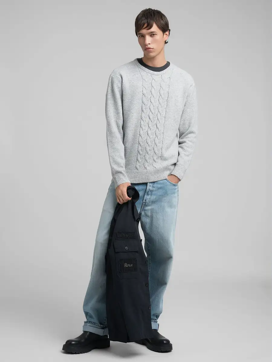 Maglione girocollo treccie