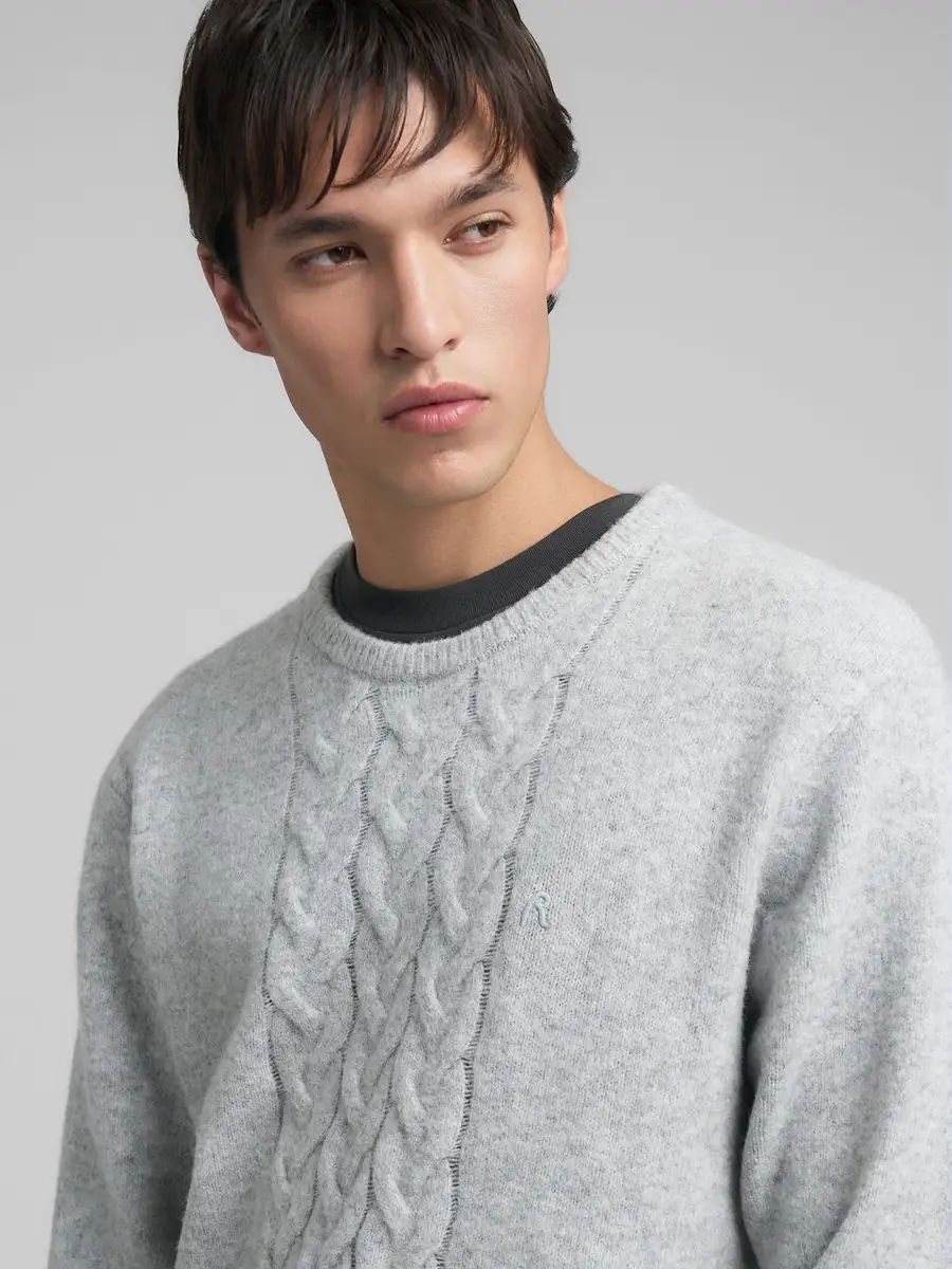 Maglione girocollo treccie