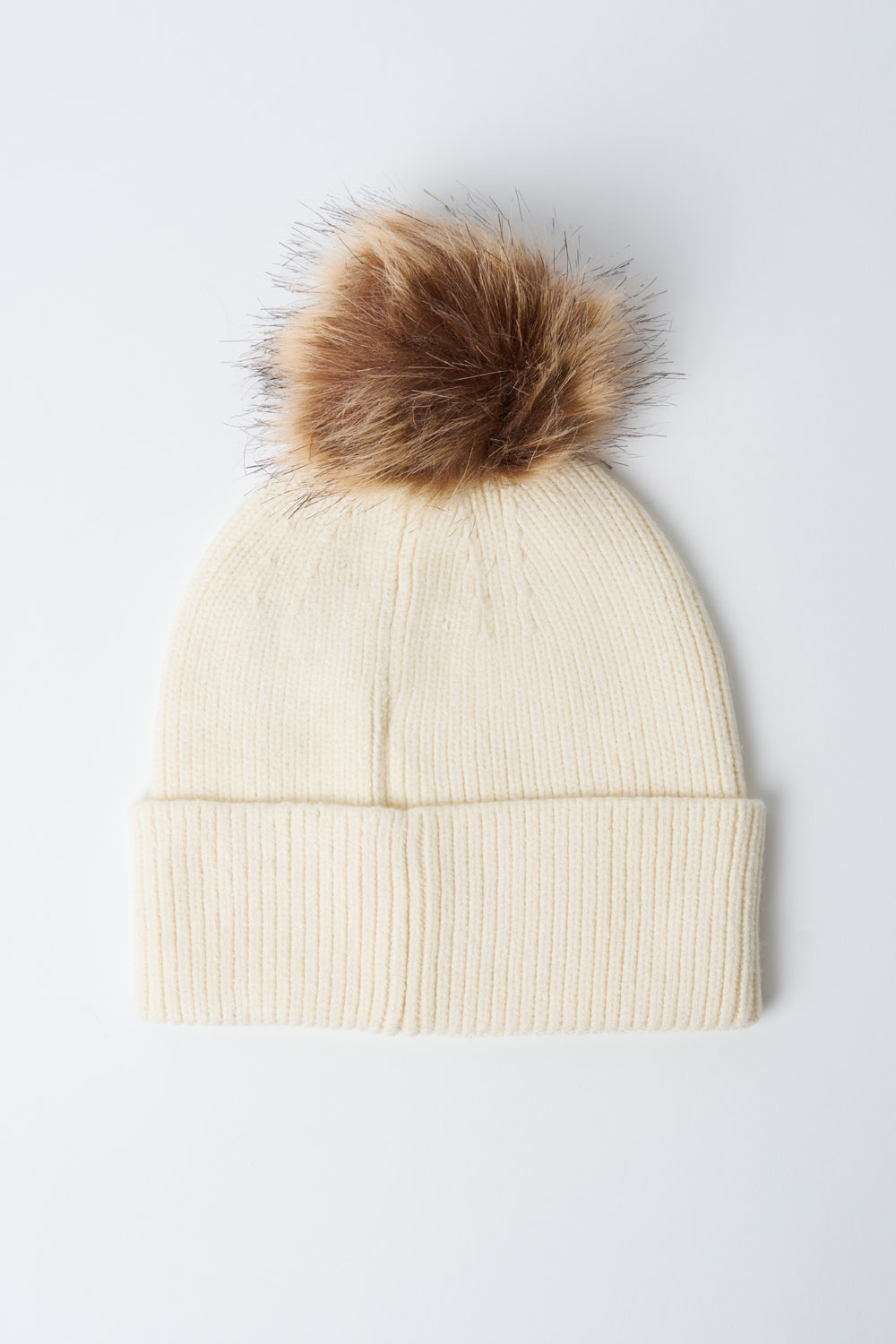 Cappellino in maglia con pompon Vega