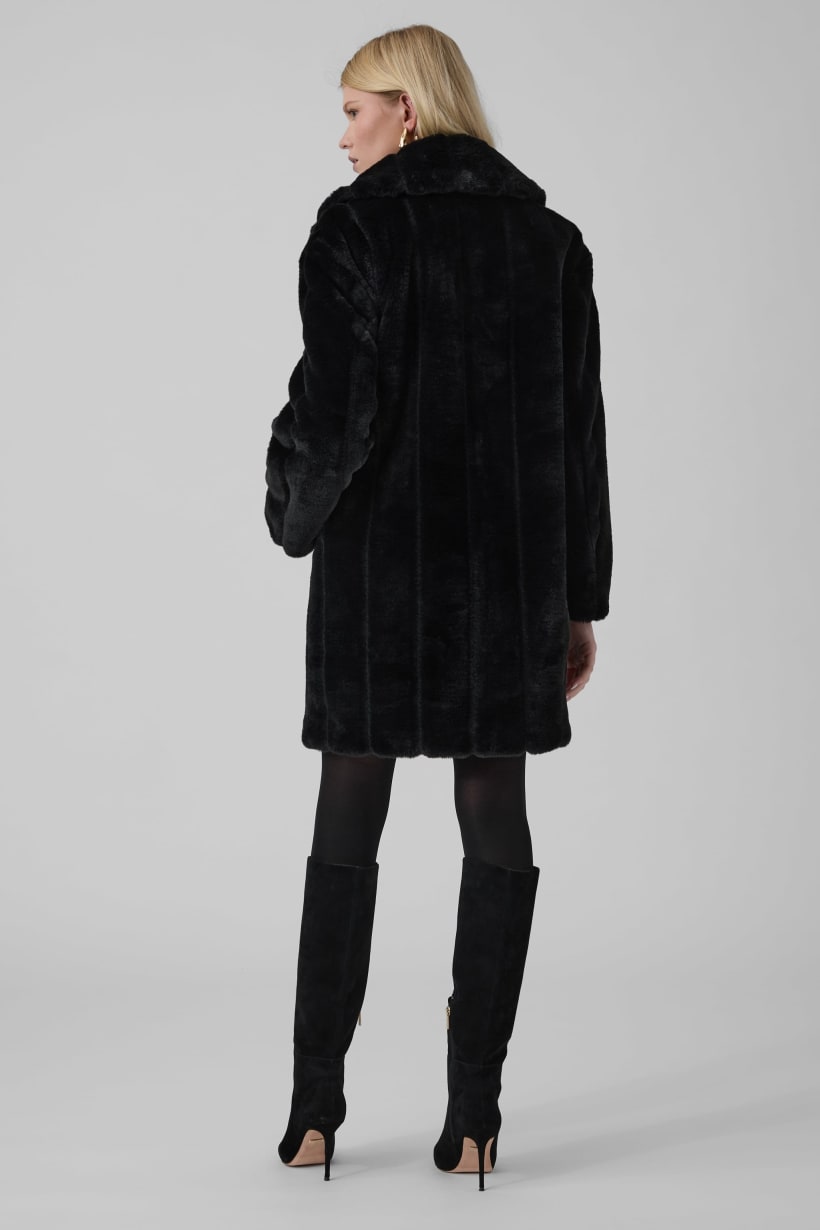 Cappotto in pelliccia sintetica