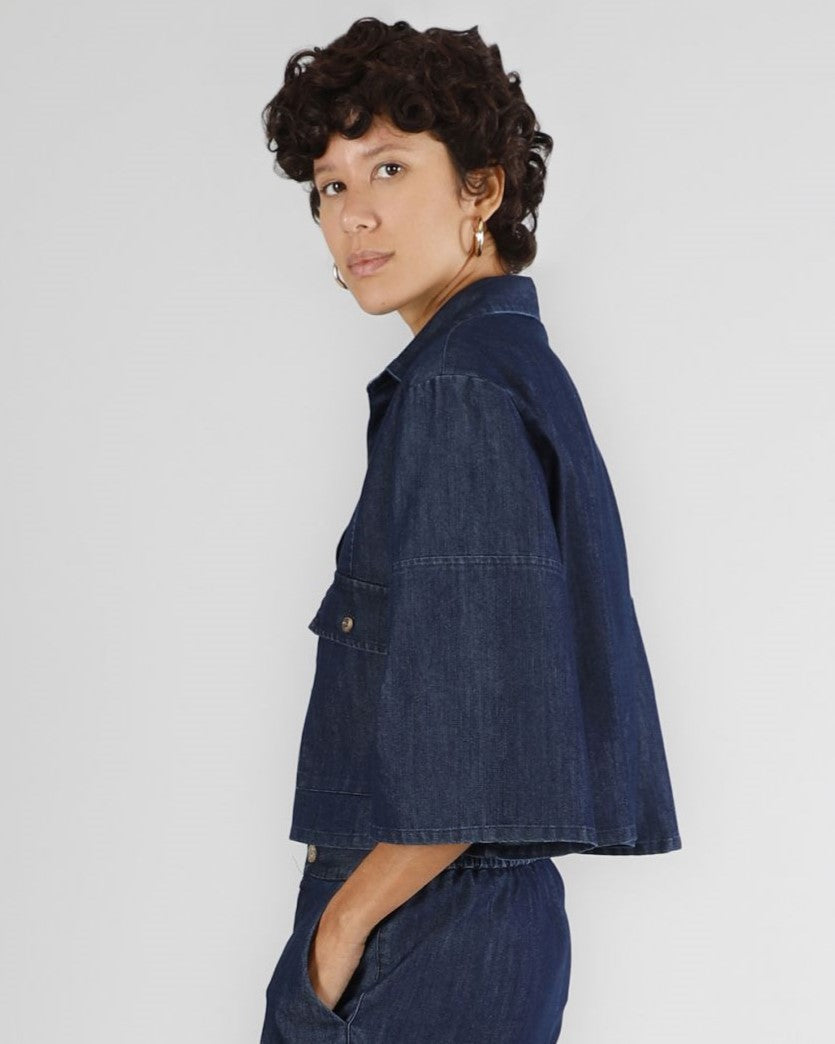Camicia cropped con tasconi