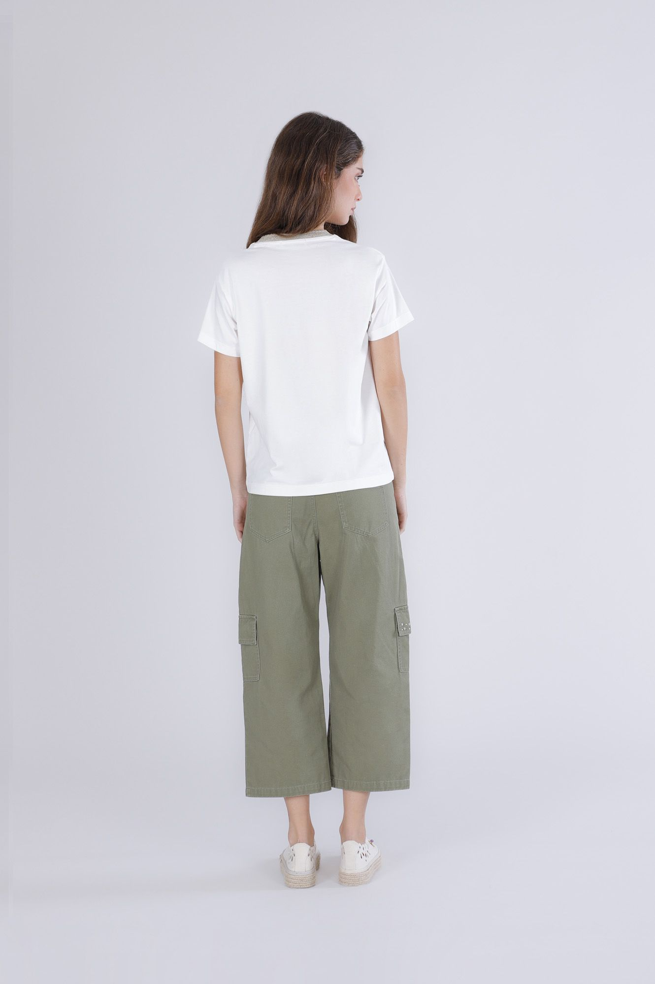 T-Shirt portalogo con costina lurex allo scollo