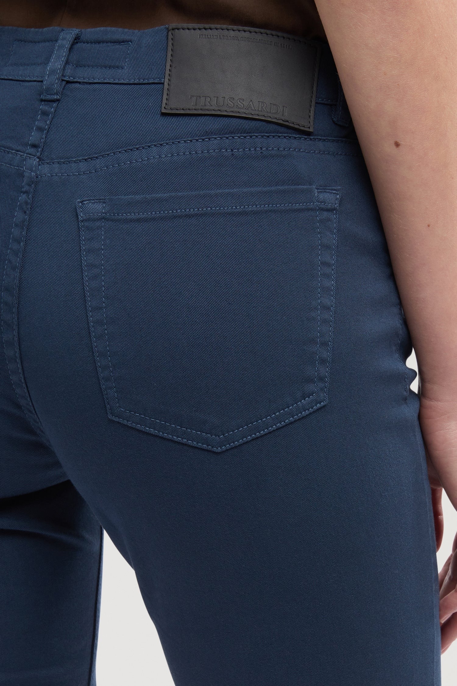 Pantalone 5 tasche Slim 130 in gabardina