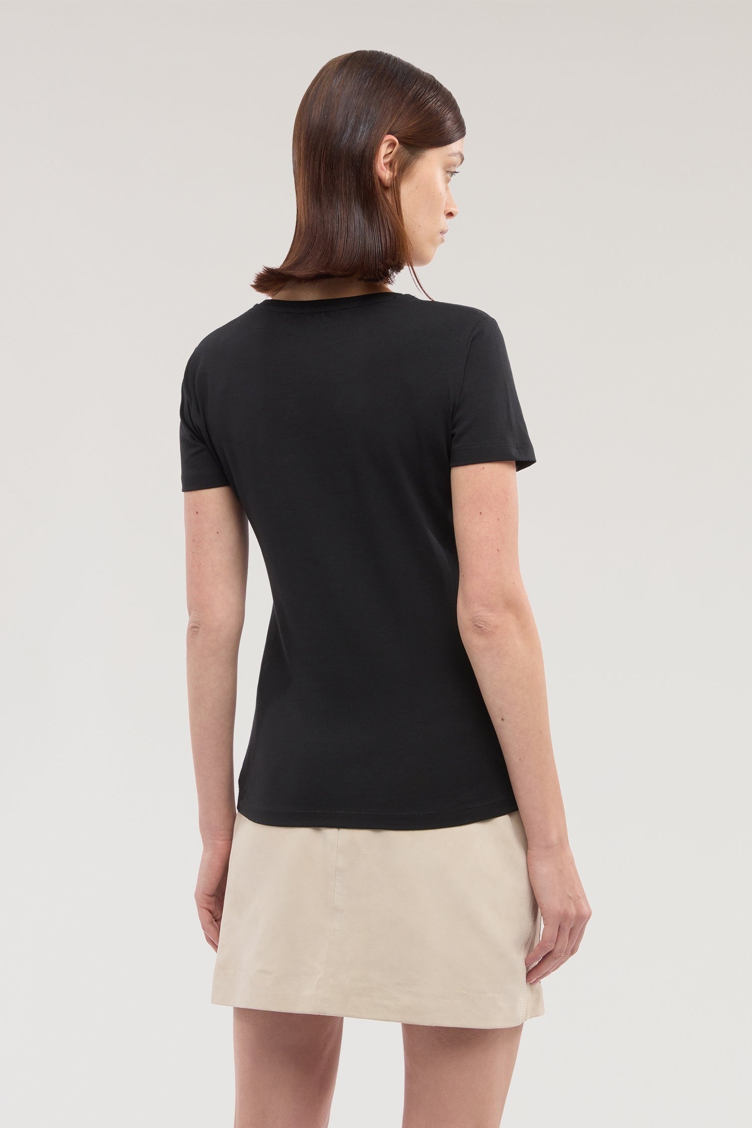 T-shirt slim fit con ricamo
