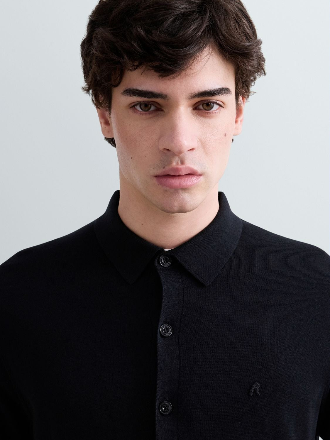 Maglia stile camicia a maniche corte