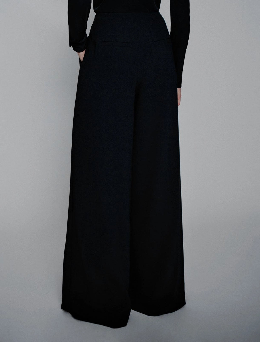 Pantalone ampio in envers satin Mltcampo