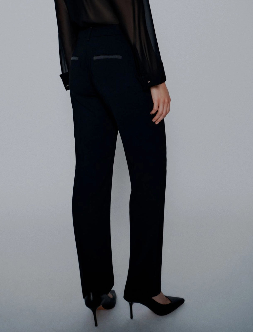 Pantalone dritto con cintura Mltelica