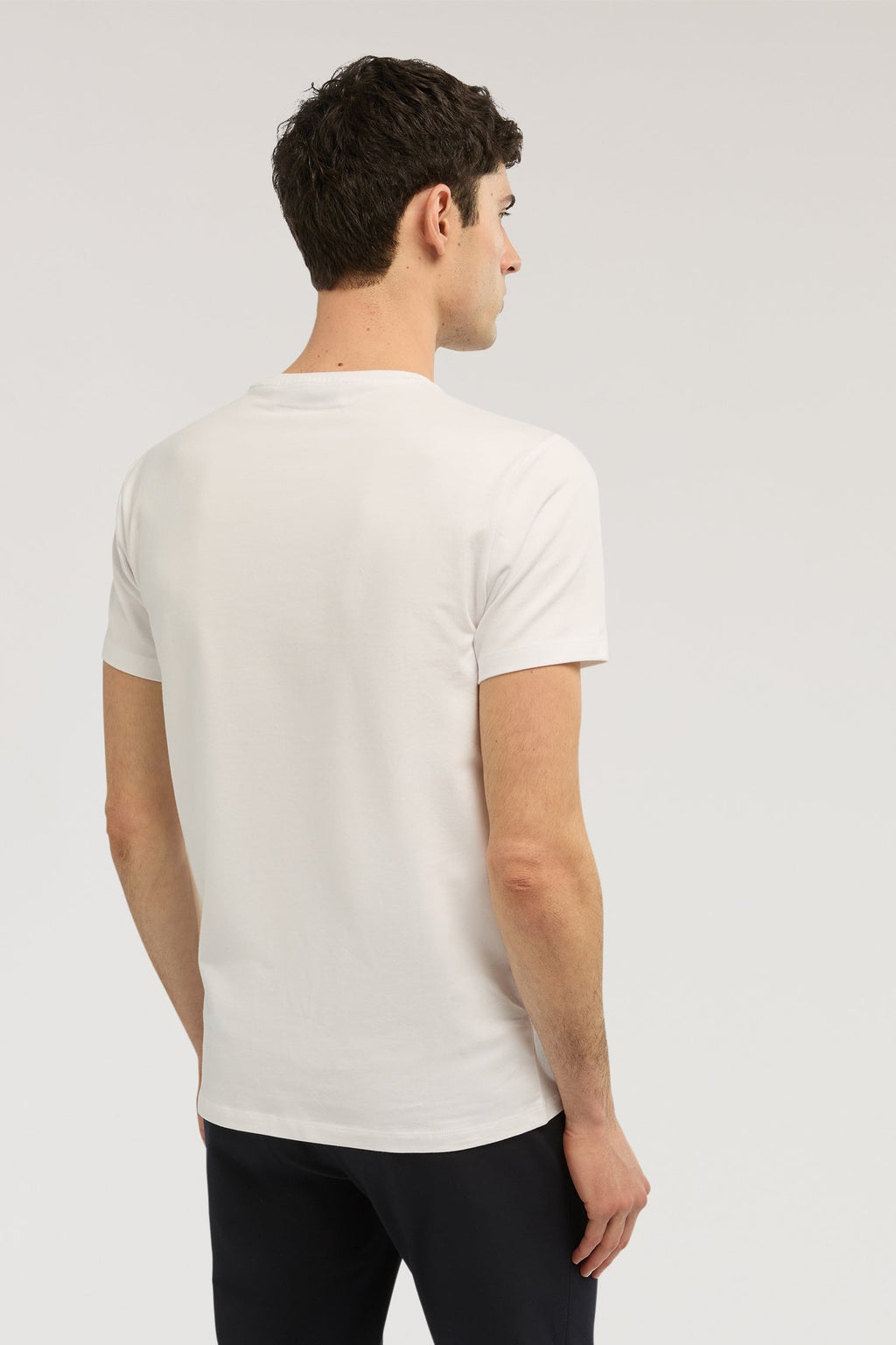 T-shirt slim fit in jersey stretch con ricamo