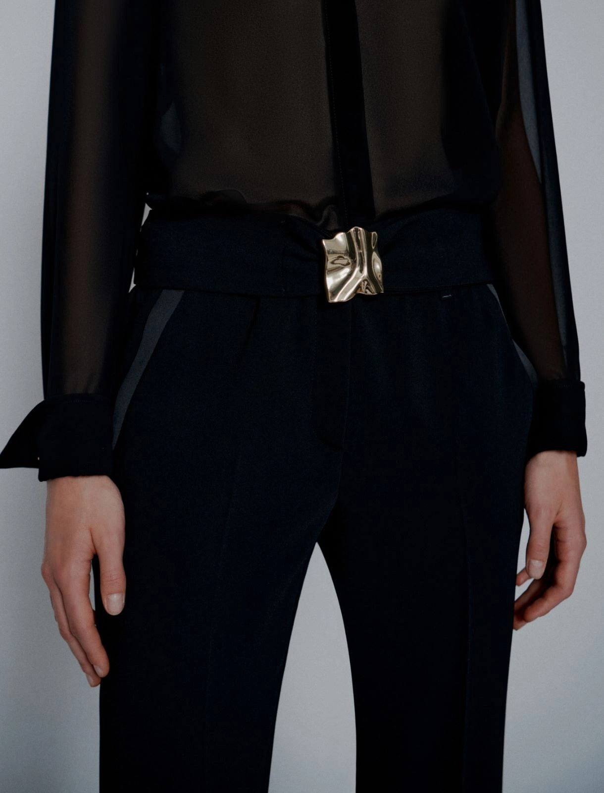 Pantalone dritto con cintura Mltelica