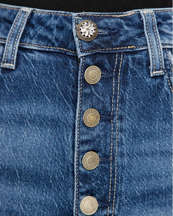 Jeans Mom Exposed Button